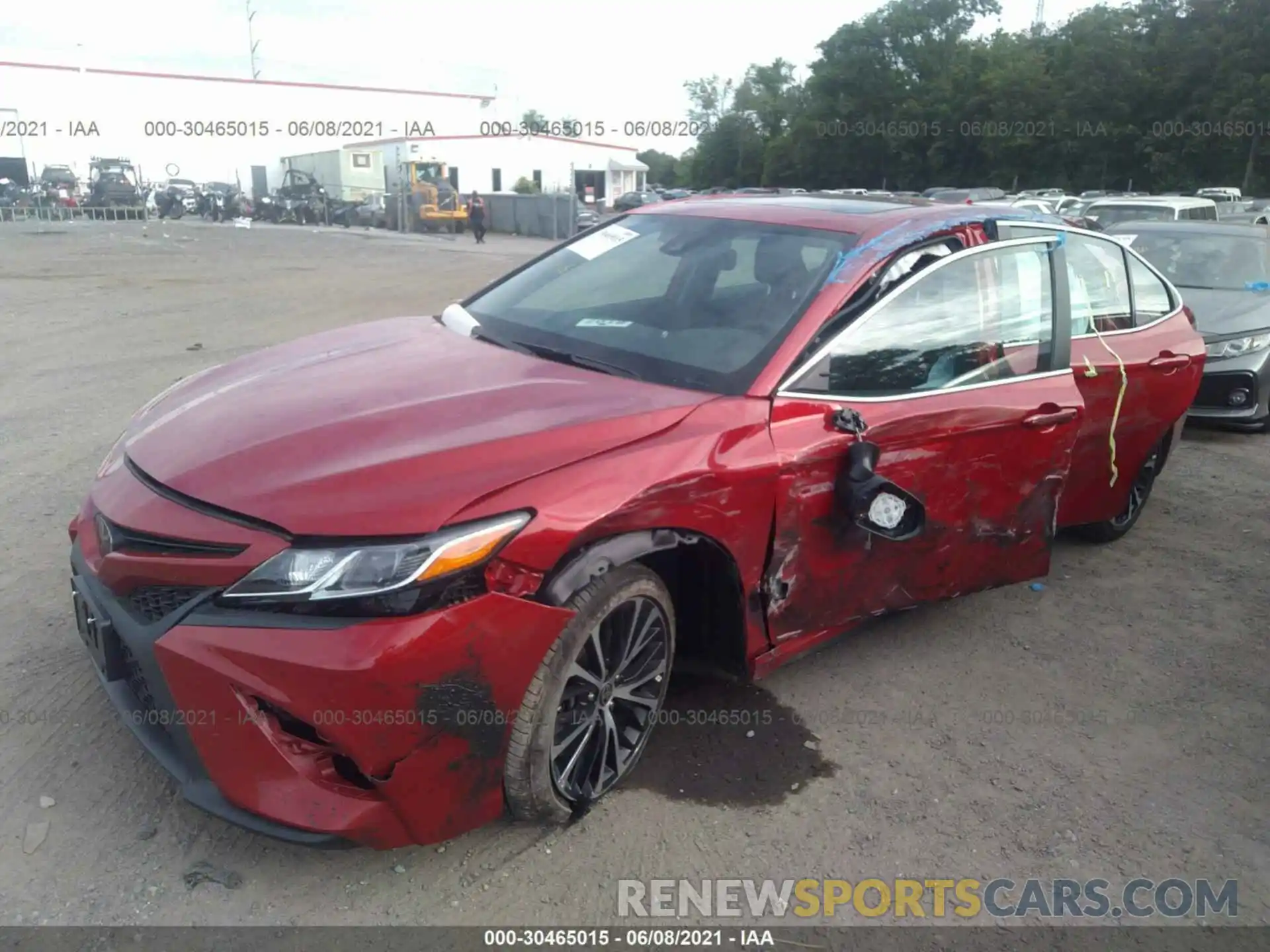 2 Photograph of a damaged car 4T1M11AK8LU383179 TOYOTA CAMRY 2020