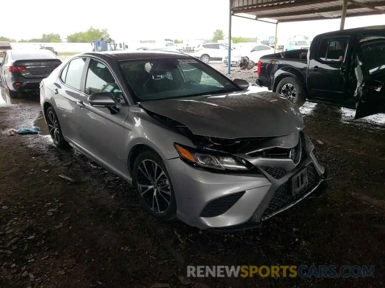 1 Photograph of a damaged car 4T1M11AK8LU387037 TOYOTA CAMRY 2020