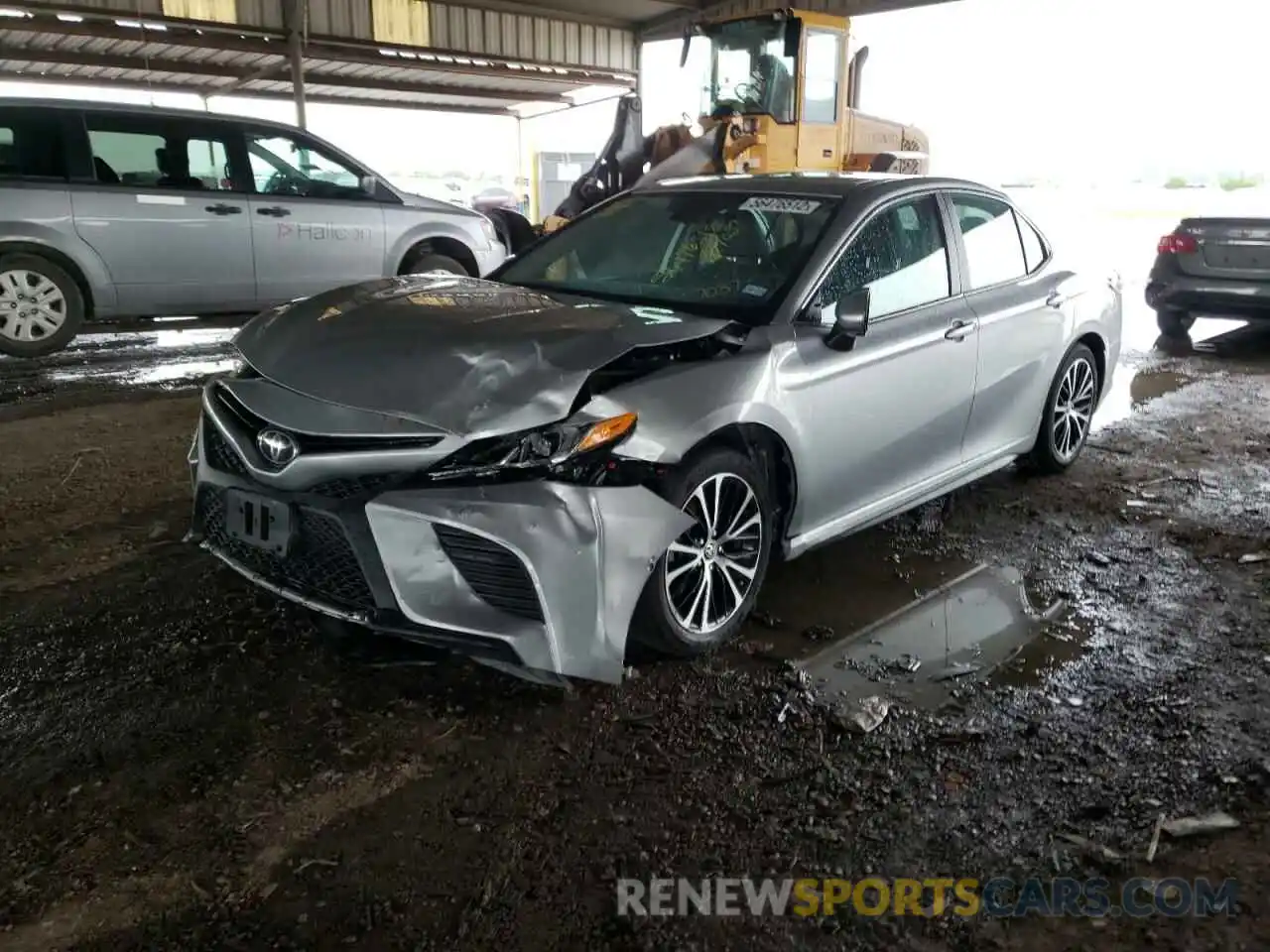 2 Photograph of a damaged car 4T1M11AK8LU387037 TOYOTA CAMRY 2020