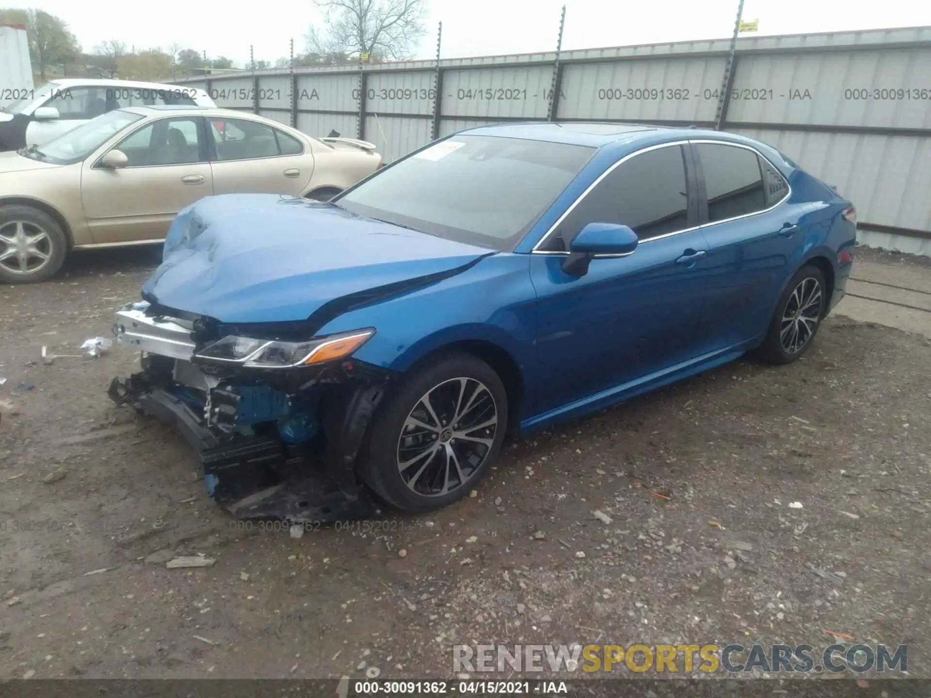 2 Photograph of a damaged car 4T1M11AK8LU394067 TOYOTA CAMRY 2020