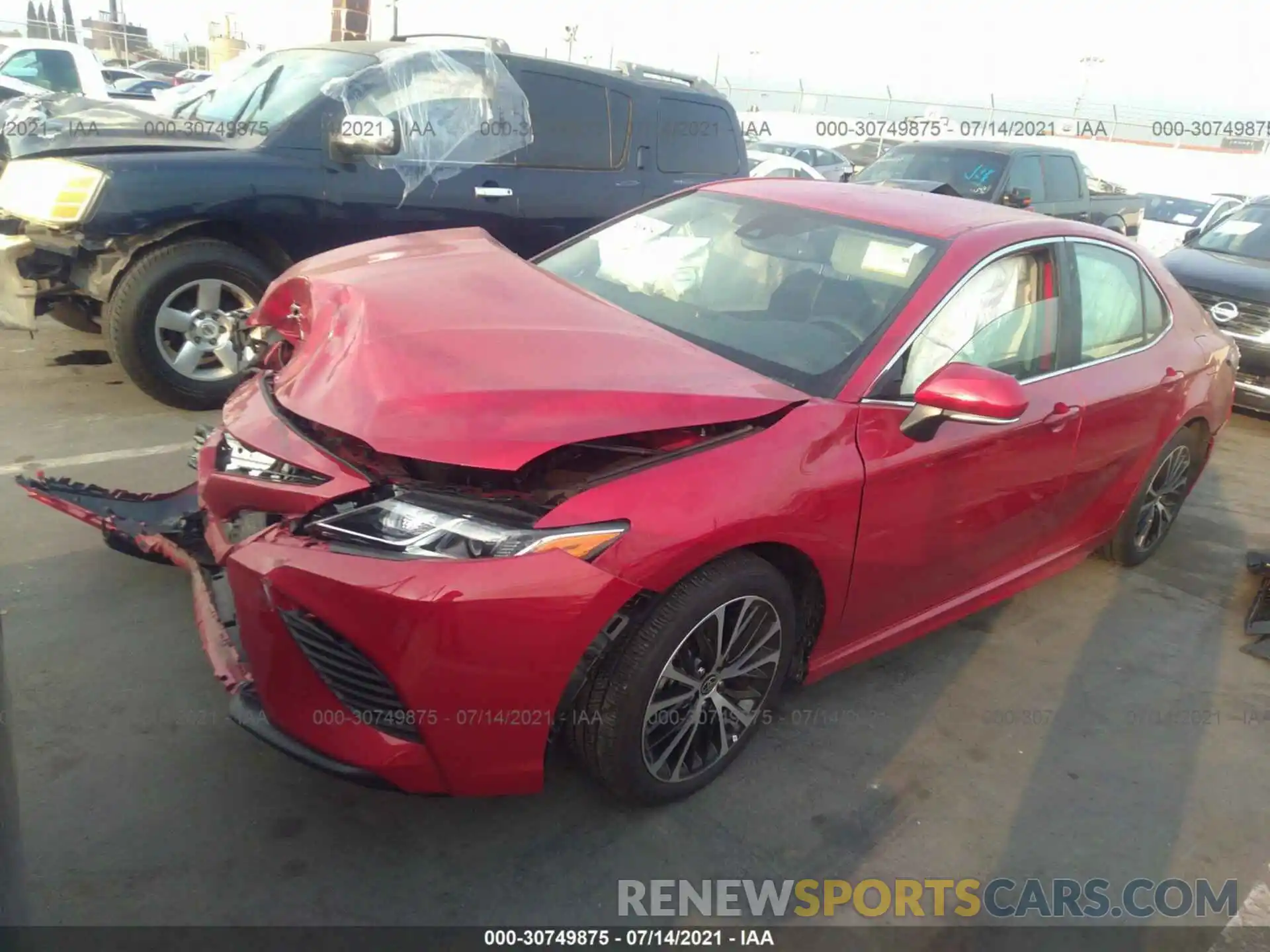 2 Photograph of a damaged car 4T1M11AK8LU399477 TOYOTA CAMRY 2020