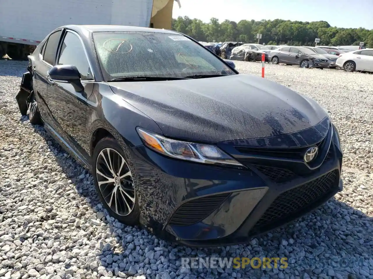 1 Photograph of a damaged car 4T1M11AK8LU502879 TOYOTA CAMRY 2020