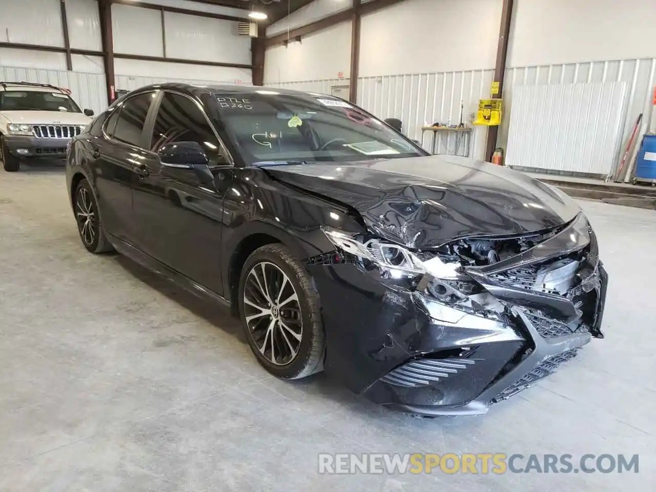 1 Photograph of a damaged car 4T1M11AK8LU505653 TOYOTA CAMRY 2020