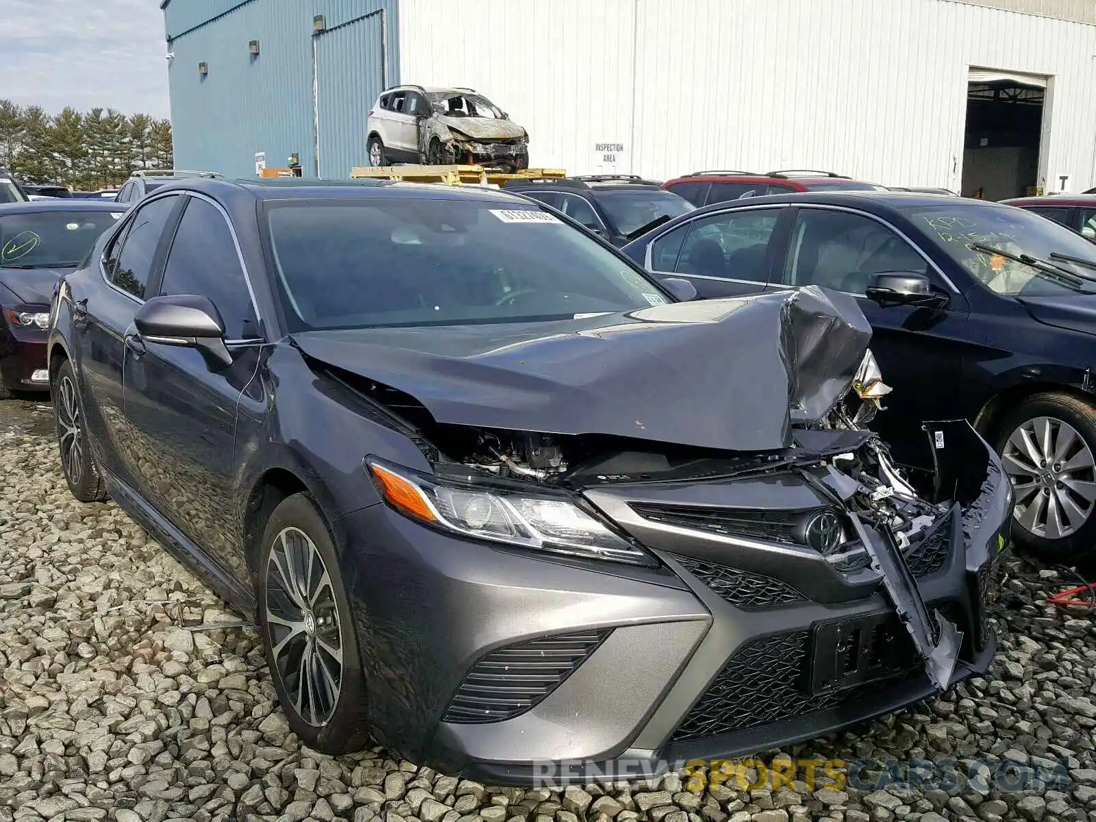 1 Photograph of a damaged car 4T1M11AK8LU868826 TOYOTA CAMRY 2020