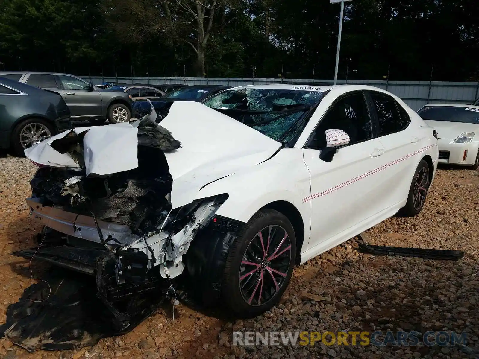 2 Photograph of a damaged car 4T1M11AK8LU880782 TOYOTA CAMRY 2020