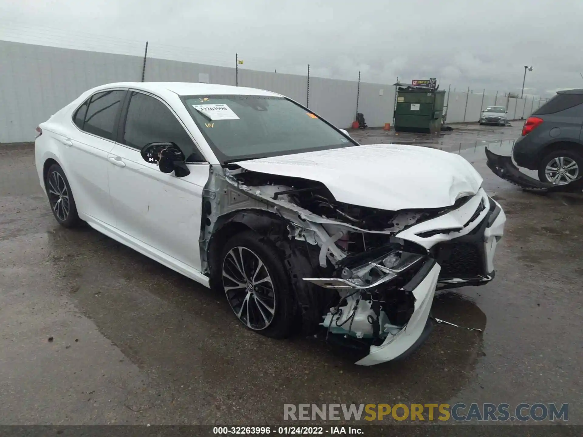 1 Photograph of a damaged car 4T1M11AK8LU919872 TOYOTA CAMRY 2020