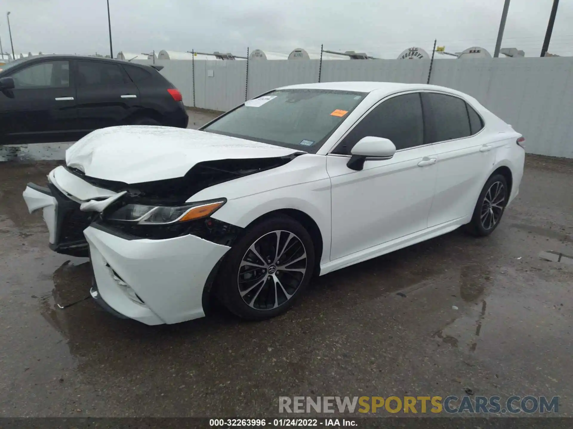 2 Photograph of a damaged car 4T1M11AK8LU919872 TOYOTA CAMRY 2020