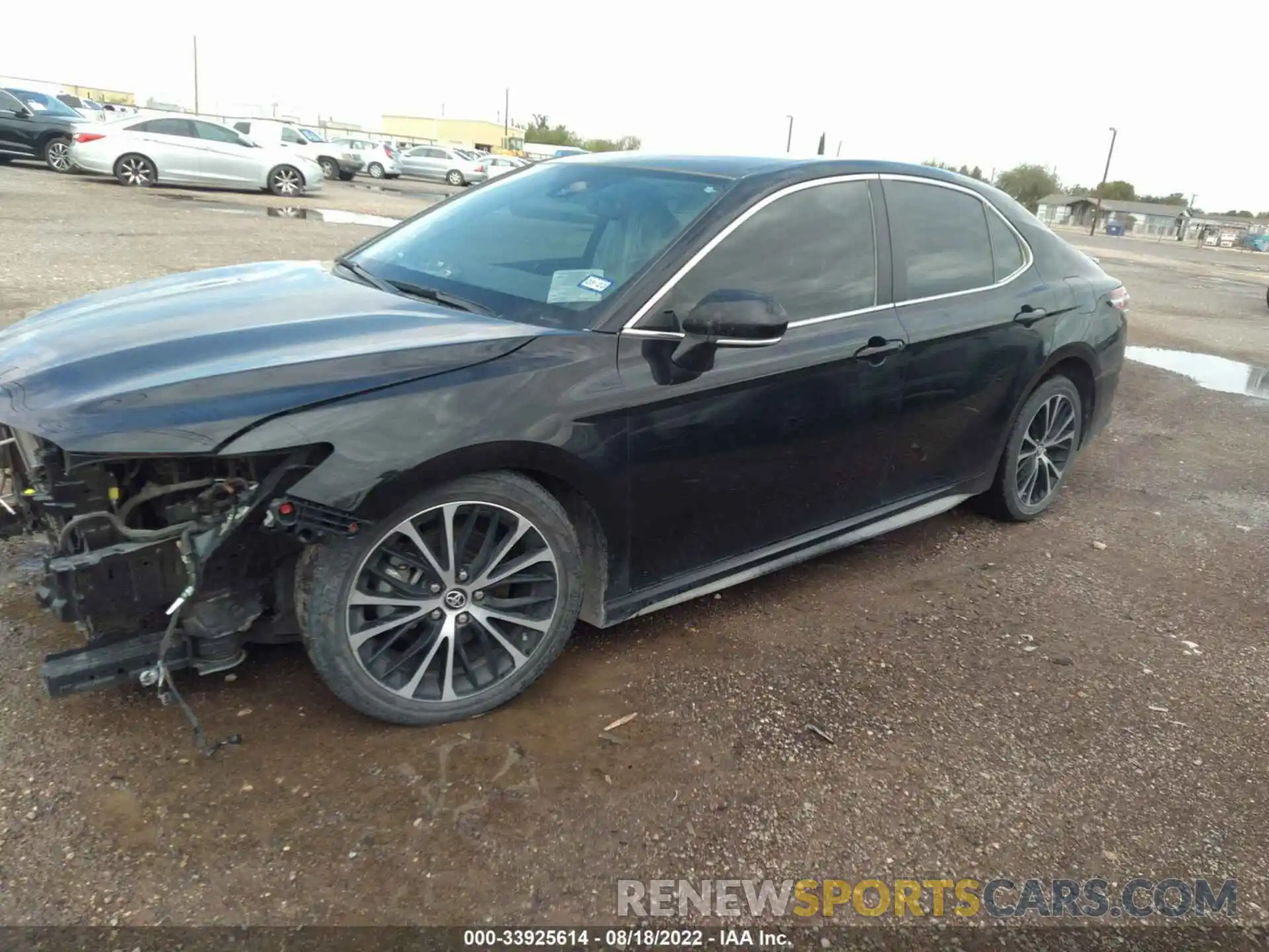 2 Photograph of a damaged car 4T1M11AK8LU921928 TOYOTA CAMRY 2020