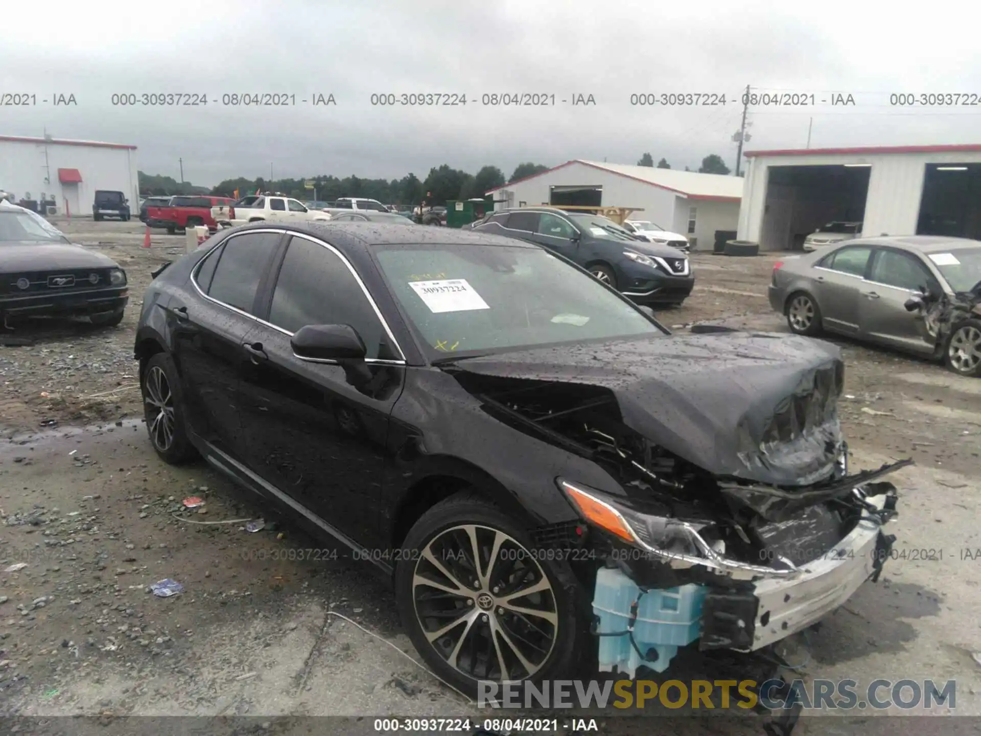 1 Photograph of a damaged car 4T1M11AK8LU958400 TOYOTA CAMRY 2020