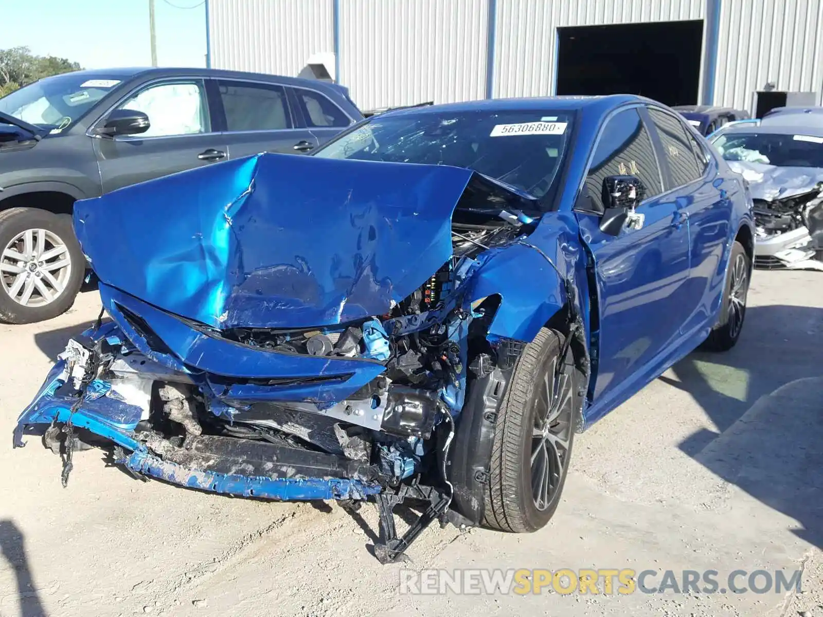 2 Photograph of a damaged car 4T1M11AK9LU302206 TOYOTA CAMRY 2020