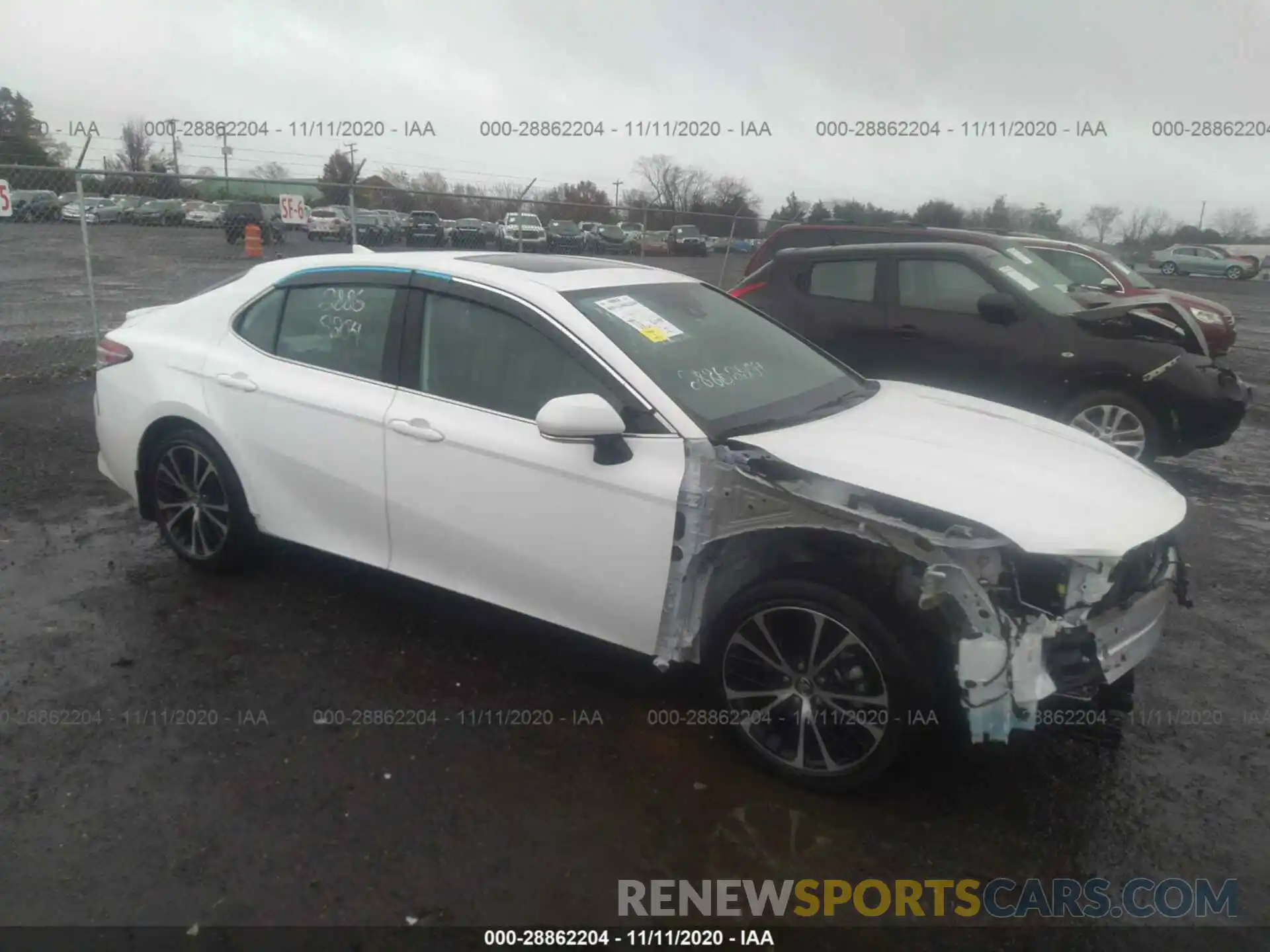 1 Photograph of a damaged car 4T1M11AK9LU323539 TOYOTA CAMRY 2020