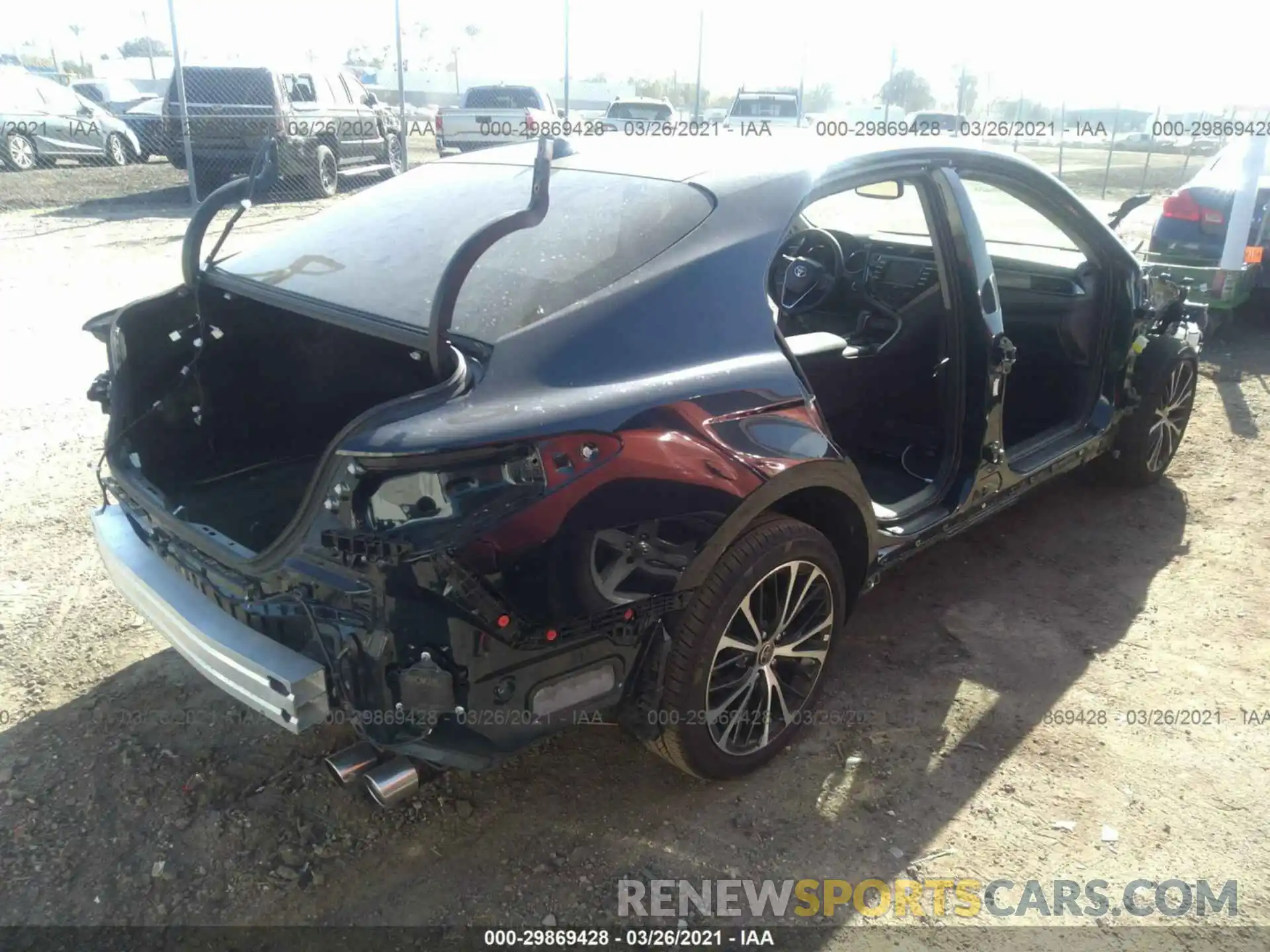 4 Photograph of a damaged car 4T1M11AK9LU356833 TOYOTA CAMRY 2020