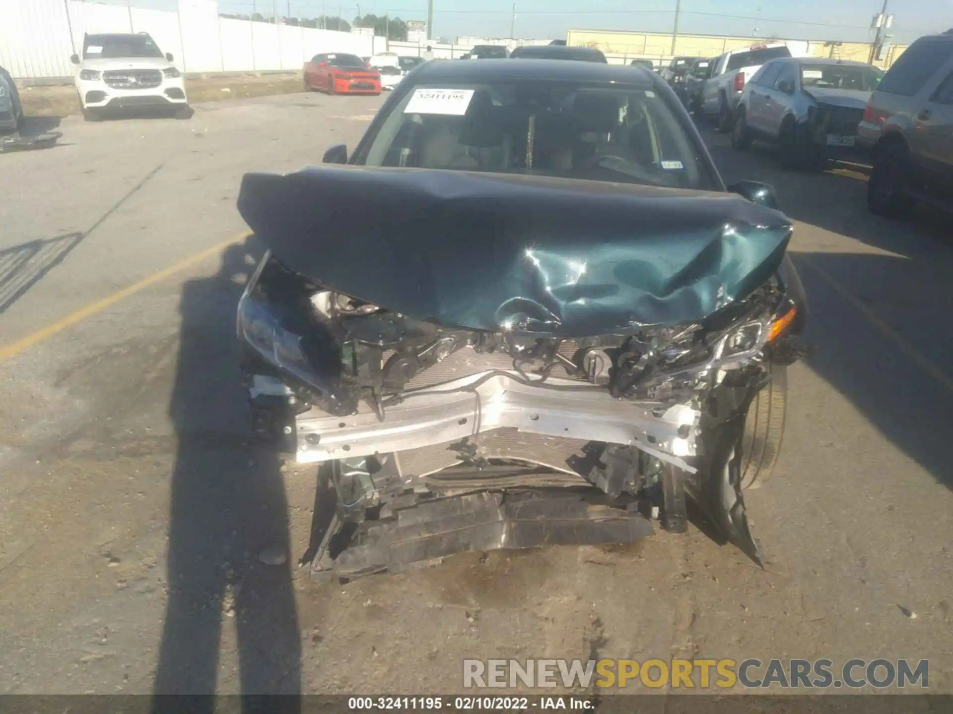 6 Photograph of a damaged car 4T1M11AK9LU398290 TOYOTA CAMRY 2020