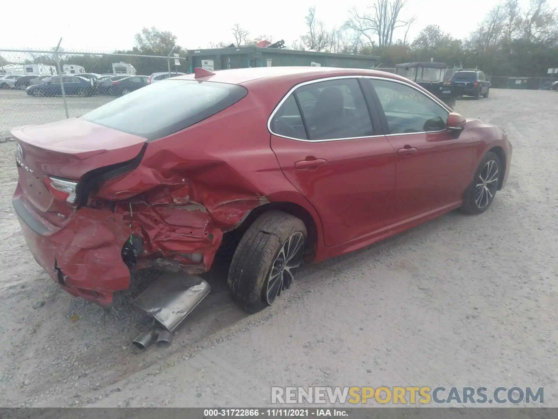 4 Photograph of a damaged car 4T1M11AK9LU399083 TOYOTA CAMRY 2020