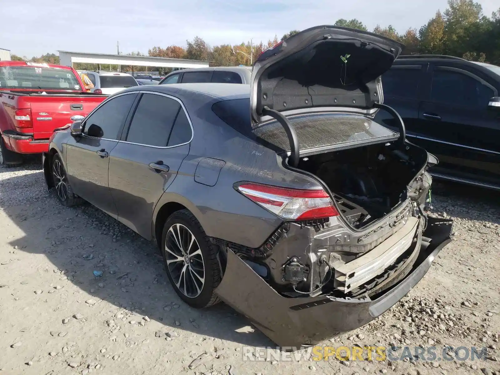 3 Photograph of a damaged car 4T1M11AK9LU858404 TOYOTA CAMRY 2020