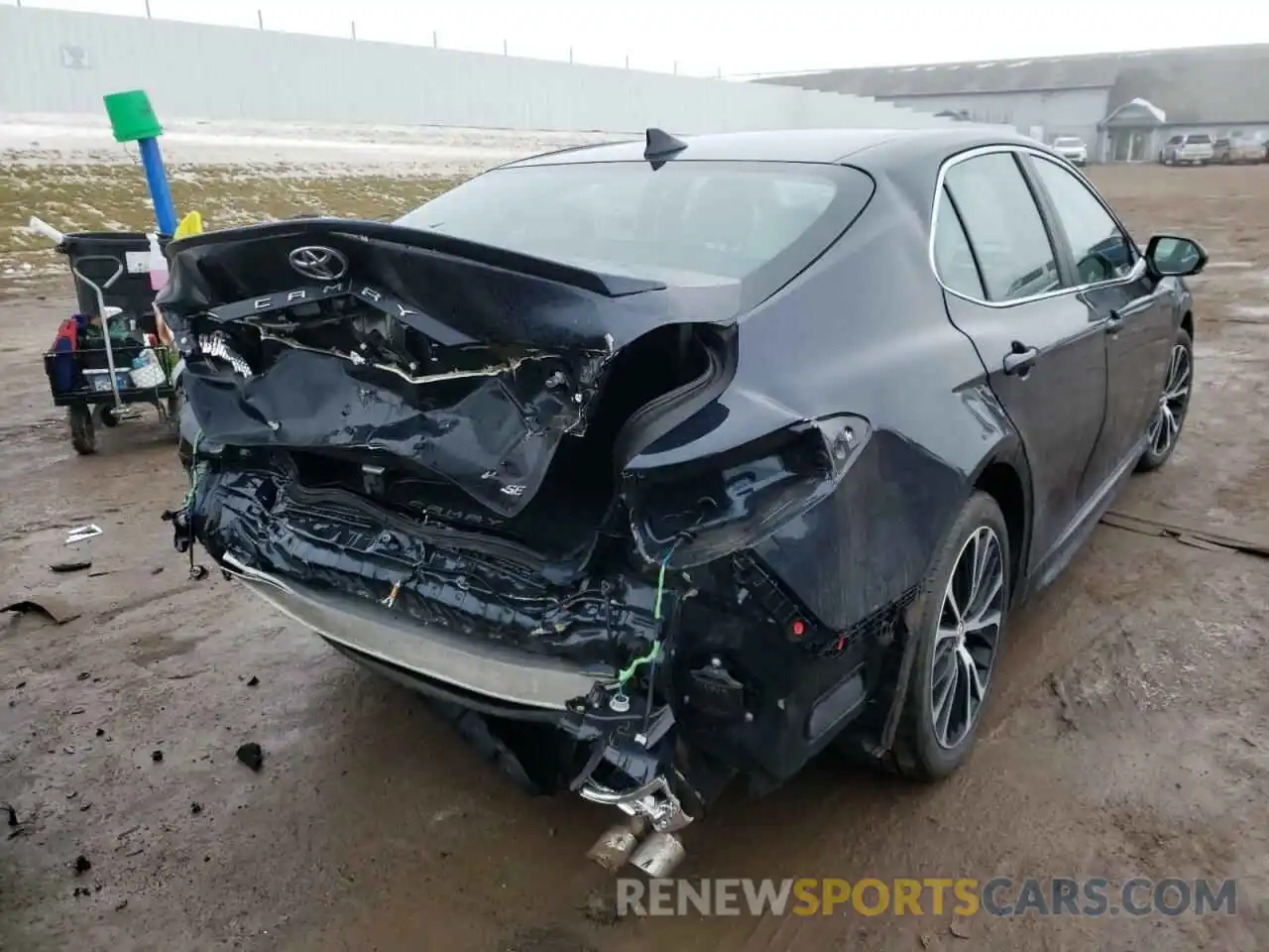 4 Photograph of a damaged car 4T1M11AK9LU864011 TOYOTA CAMRY 2020