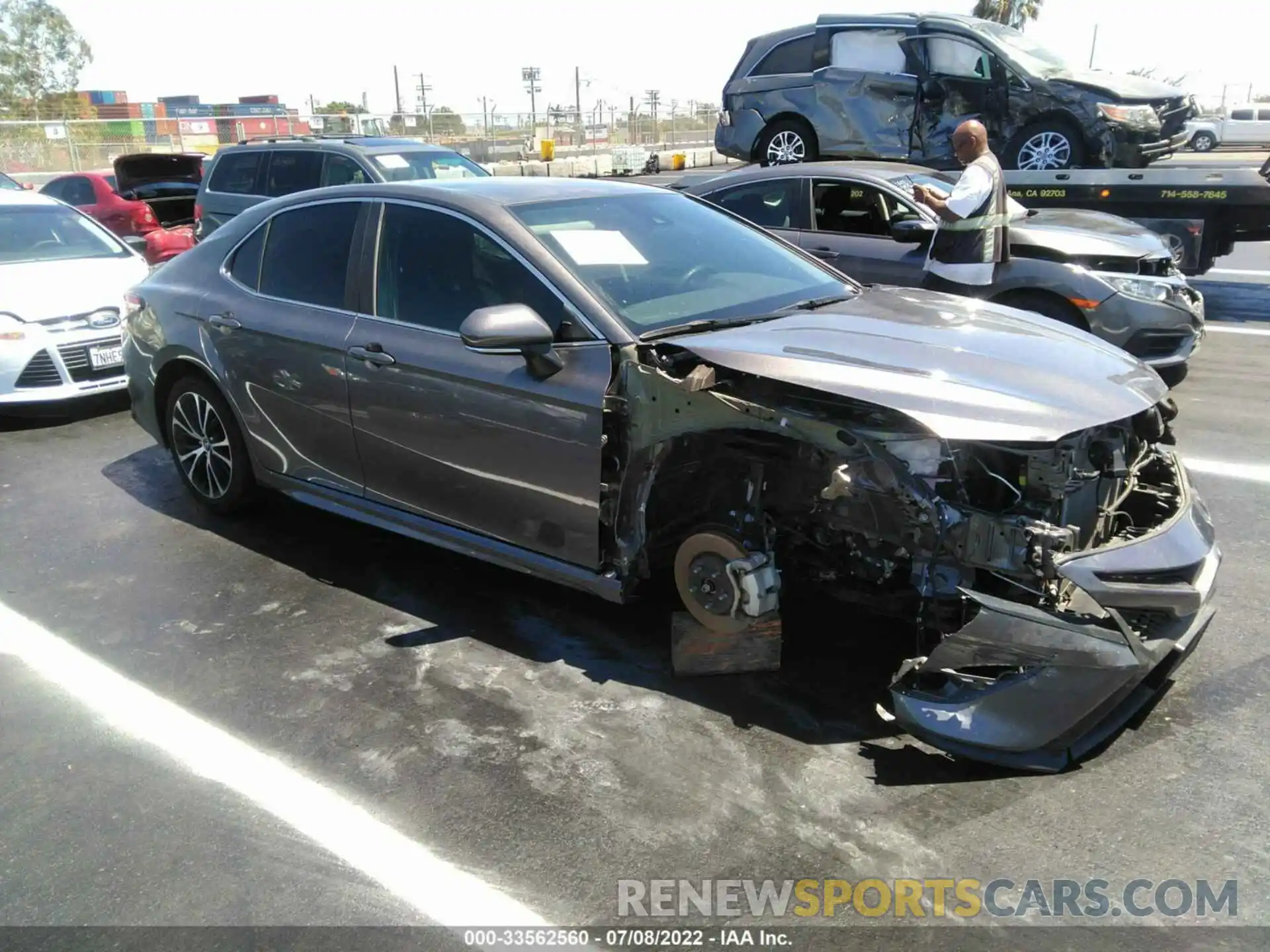 1 Photograph of a damaged car 4T1M11AK9LU874683 TOYOTA CAMRY 2020