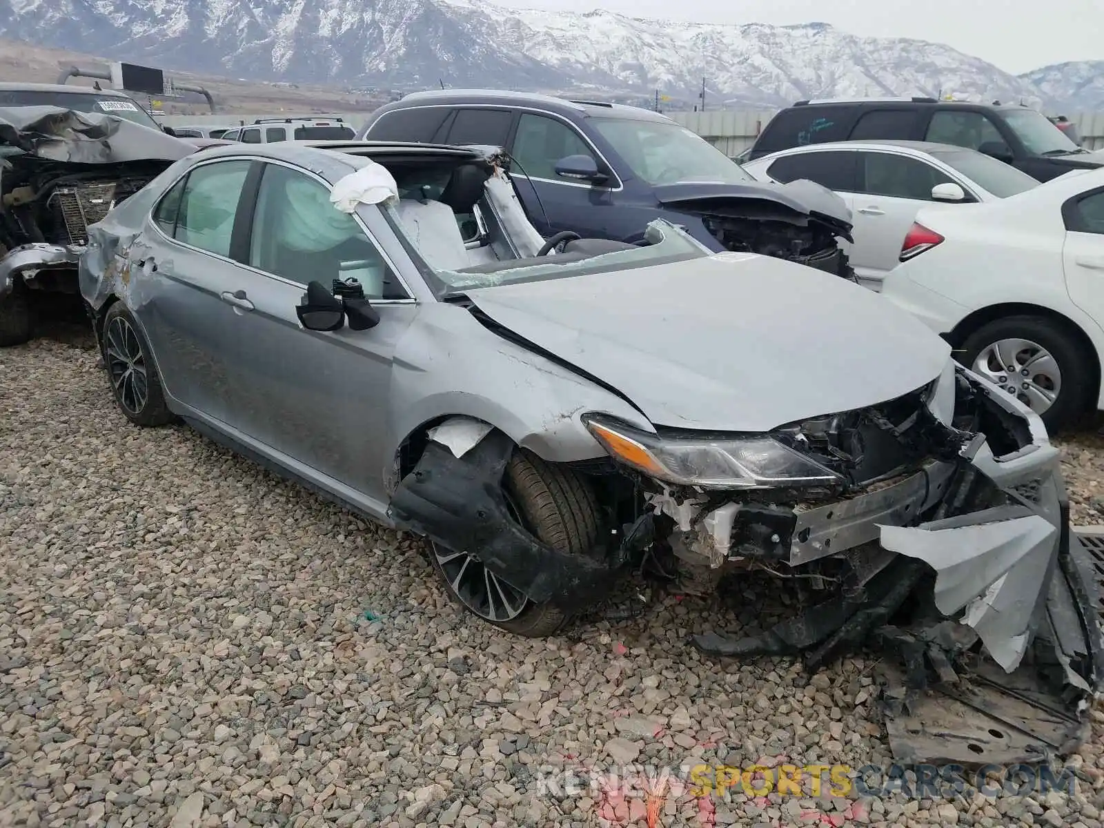 1 Photograph of a damaged car 4T1M11AK9LU919802 TOYOTA CAMRY 2020