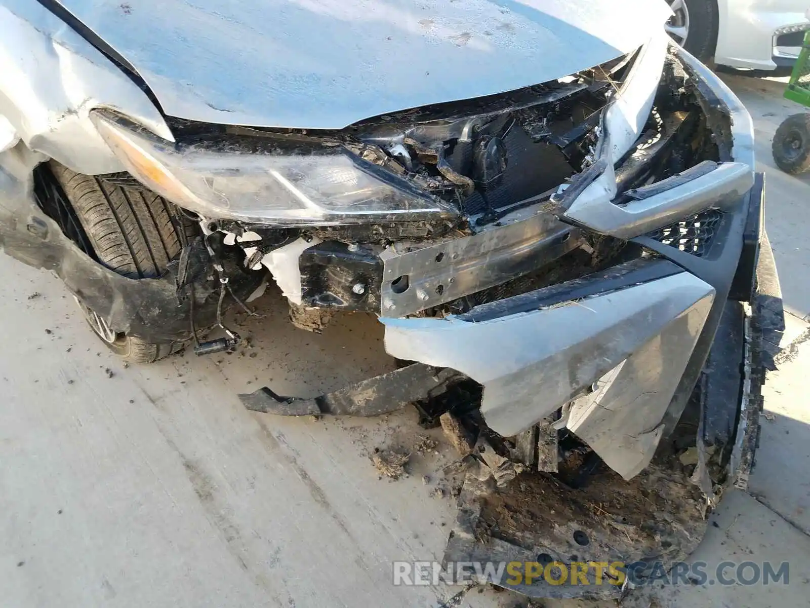 10 Photograph of a damaged car 4T1M11AK9LU919802 TOYOTA CAMRY 2020