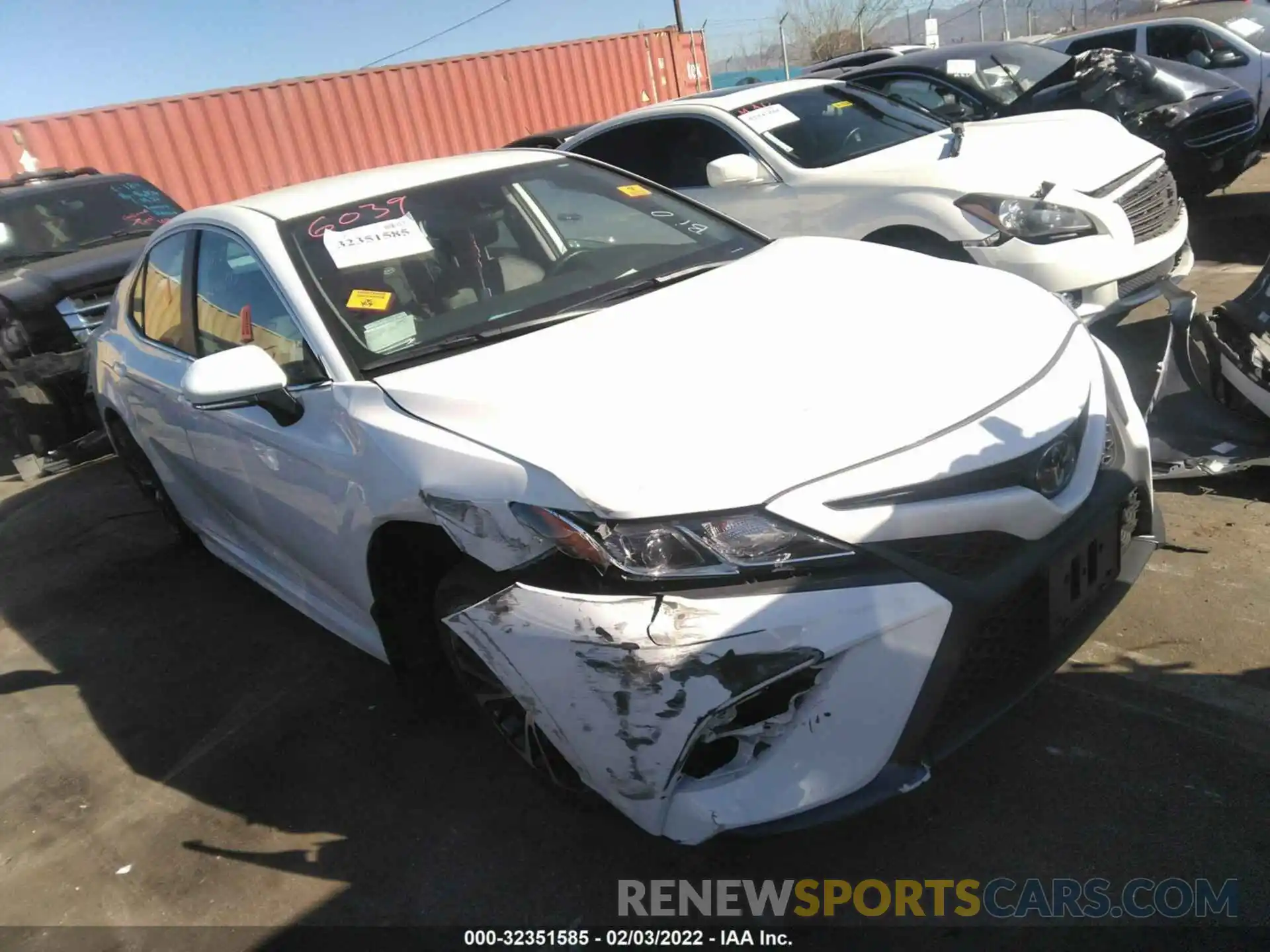 1 Photograph of a damaged car 4T1M11AK9LU921811 TOYOTA CAMRY 2020