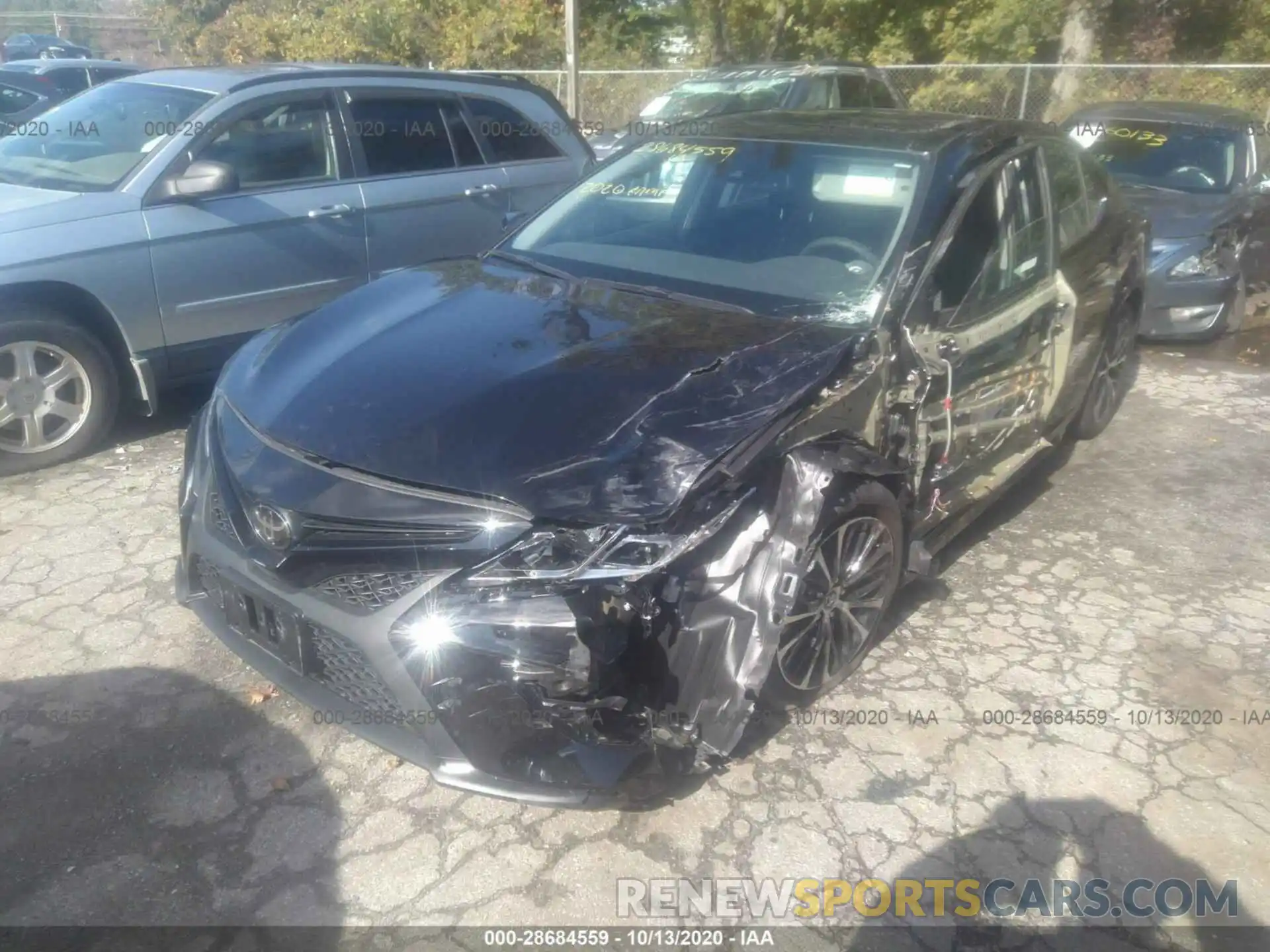 2 Photograph of a damaged car 4T1M11AK9LU924918 TOYOTA CAMRY 2020