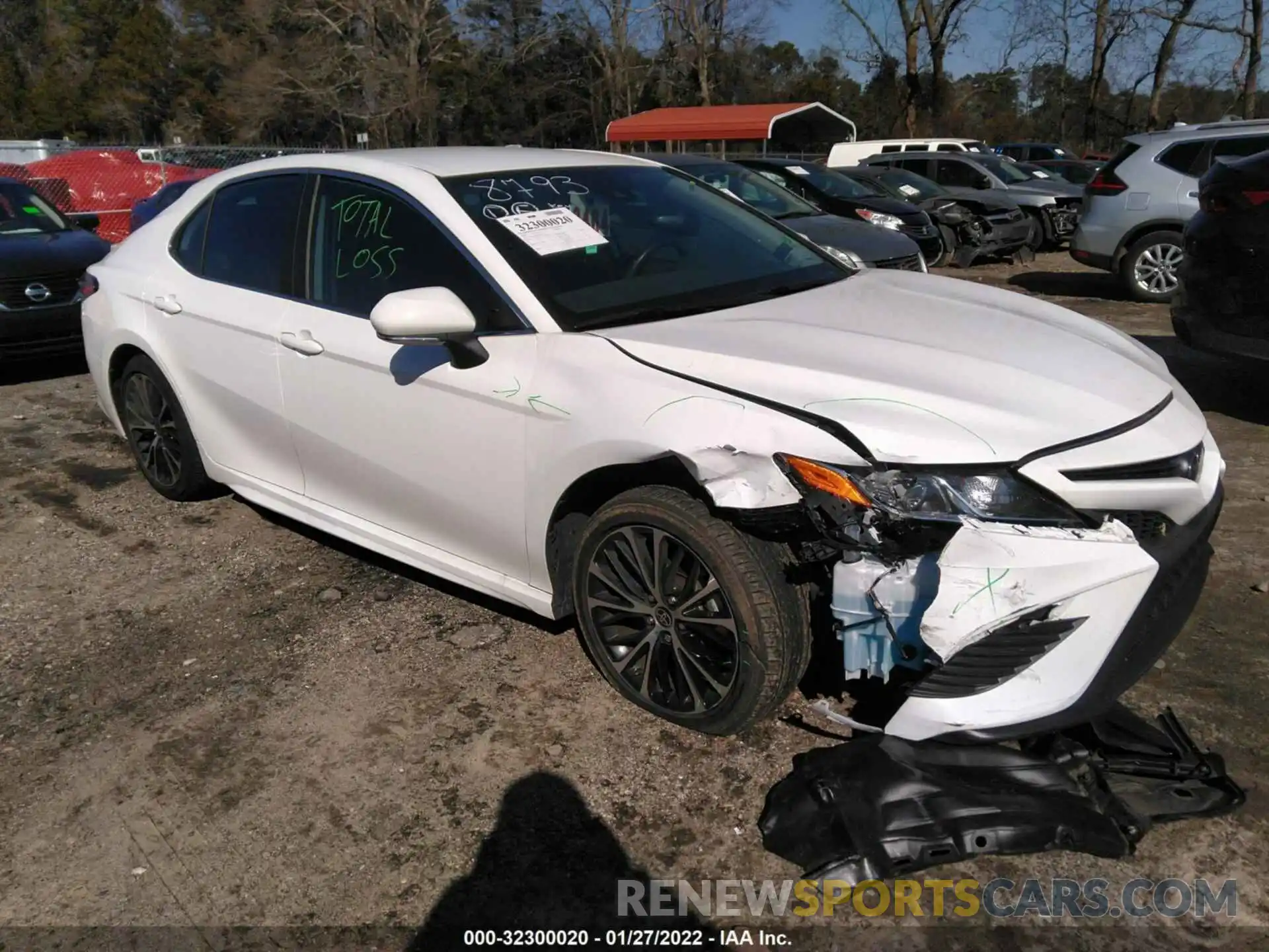 1 Photograph of a damaged car 4T1M11AK9LU958793 TOYOTA CAMRY 2020