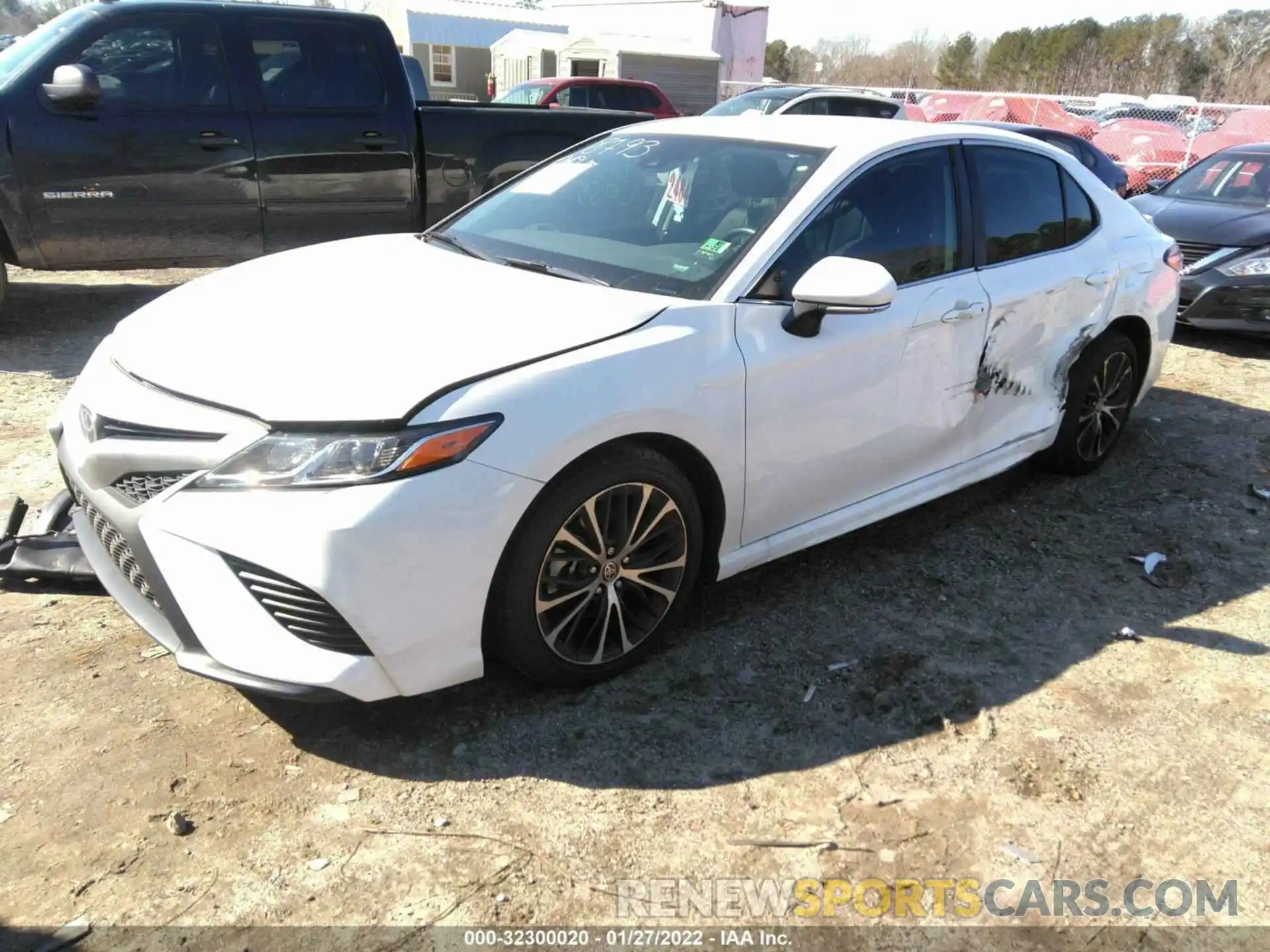 2 Photograph of a damaged car 4T1M11AK9LU958793 TOYOTA CAMRY 2020