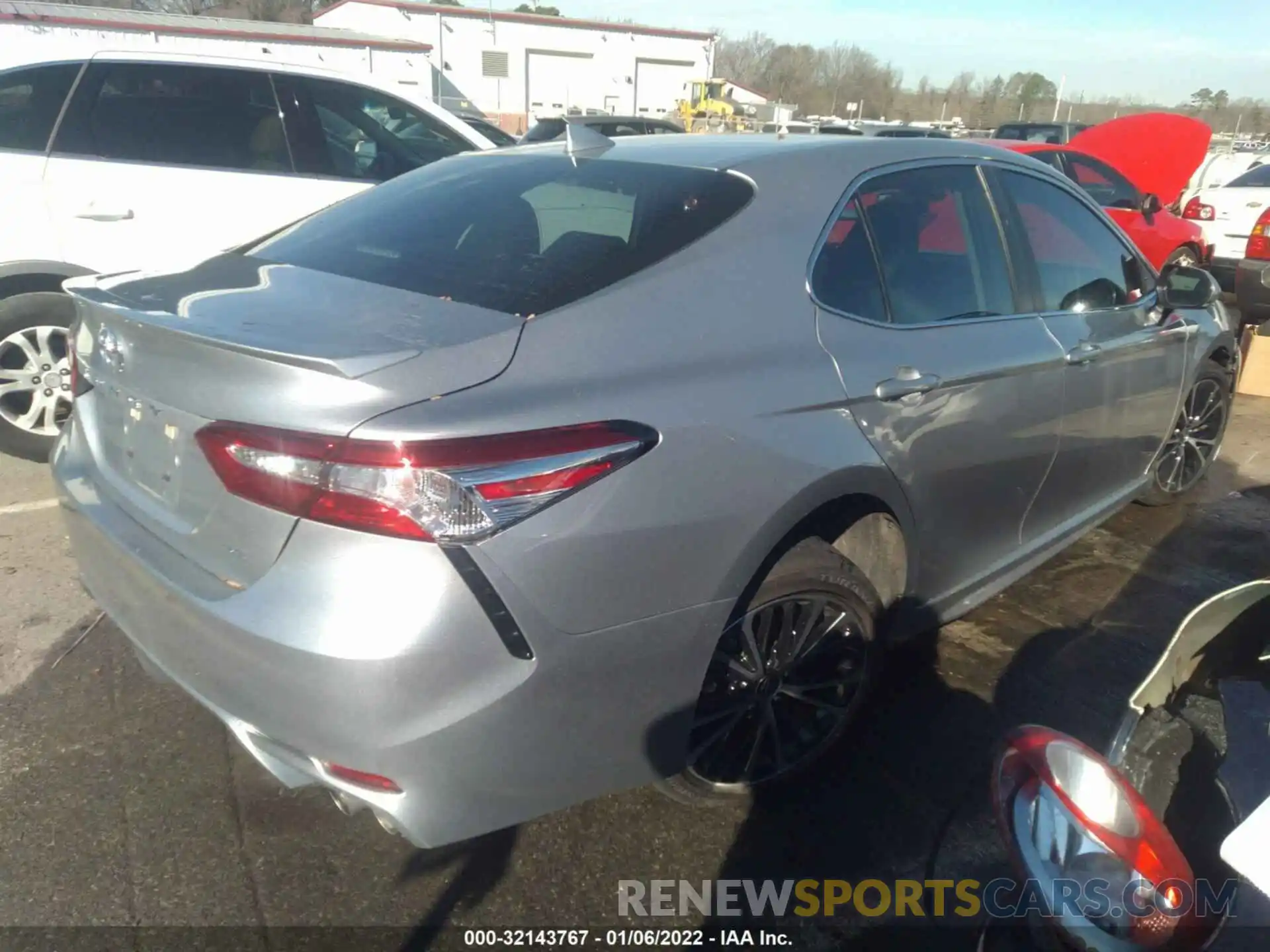 4 Photograph of a damaged car 4T1M11AK9LU958888 TOYOTA CAMRY 2020