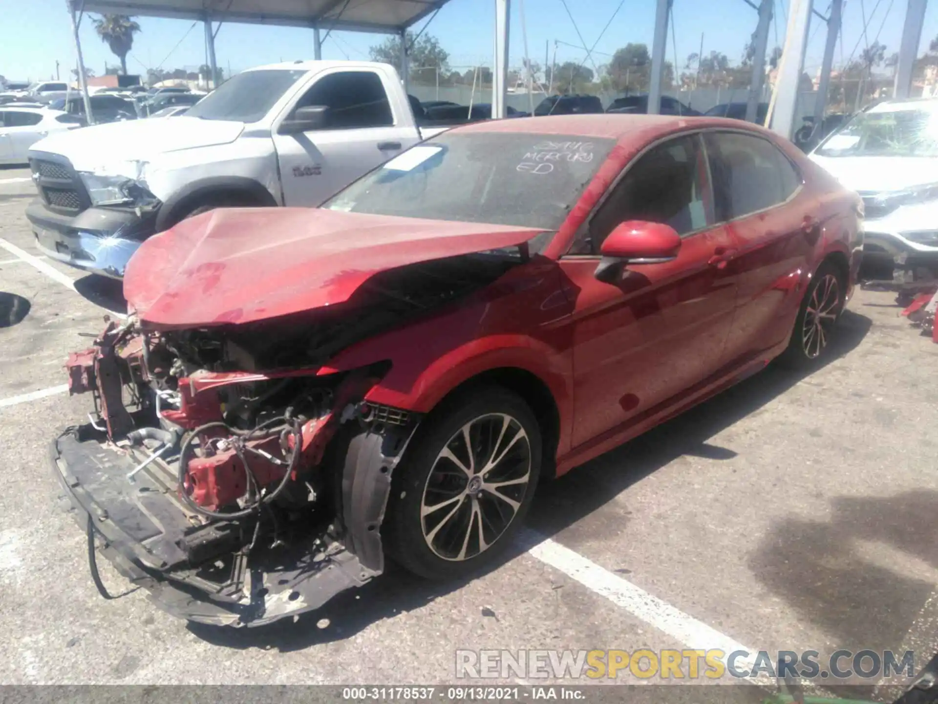 2 Photograph of a damaged car 4T1M11AKXLU319869 TOYOTA CAMRY 2020