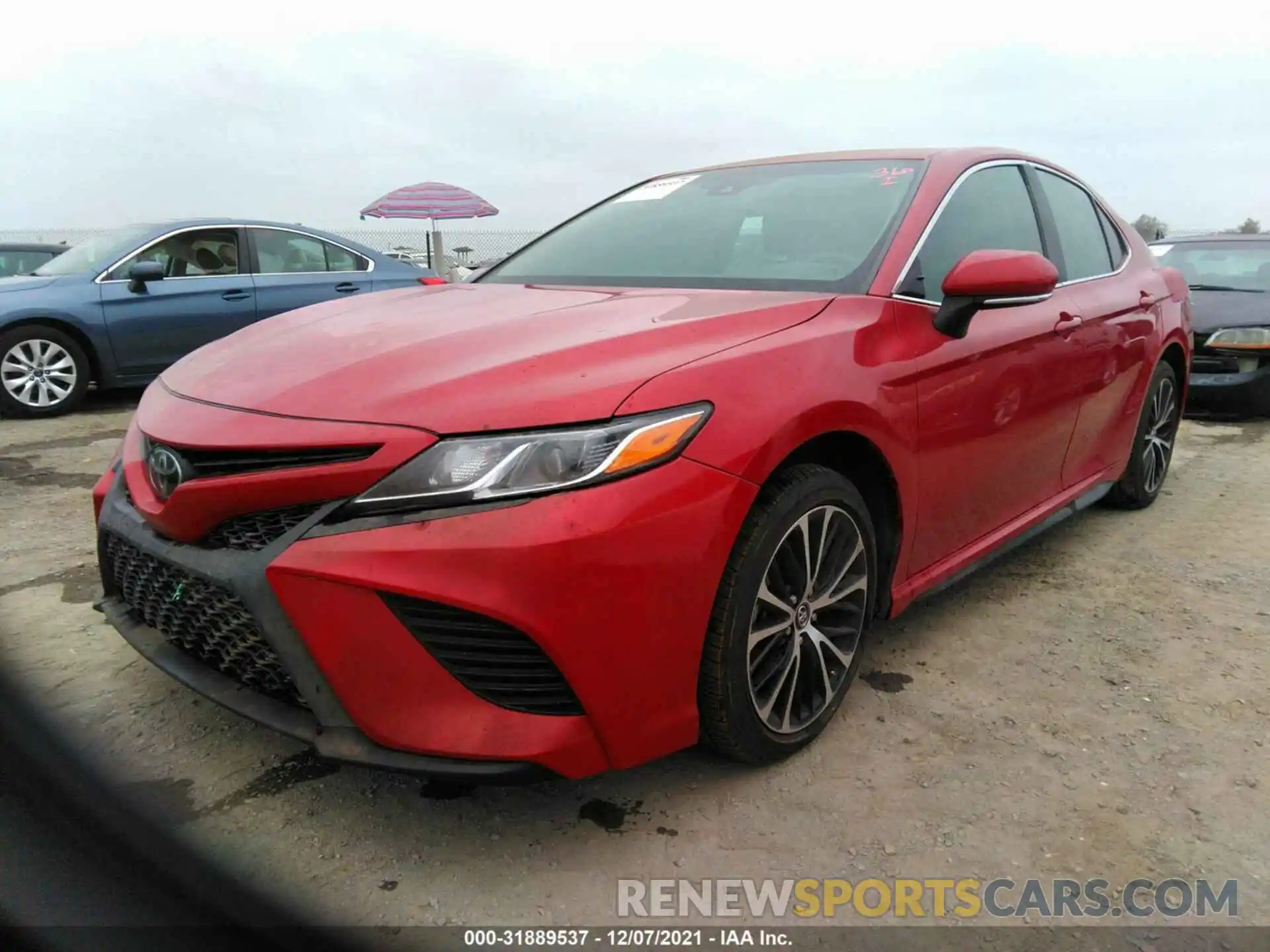 2 Photograph of a damaged car 4T1M11AKXLU333240 TOYOTA CAMRY 2020