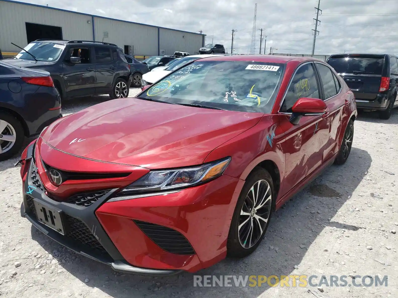 2 Photograph of a damaged car 4T1M11AKXLU364293 TOYOTA CAMRY 2020