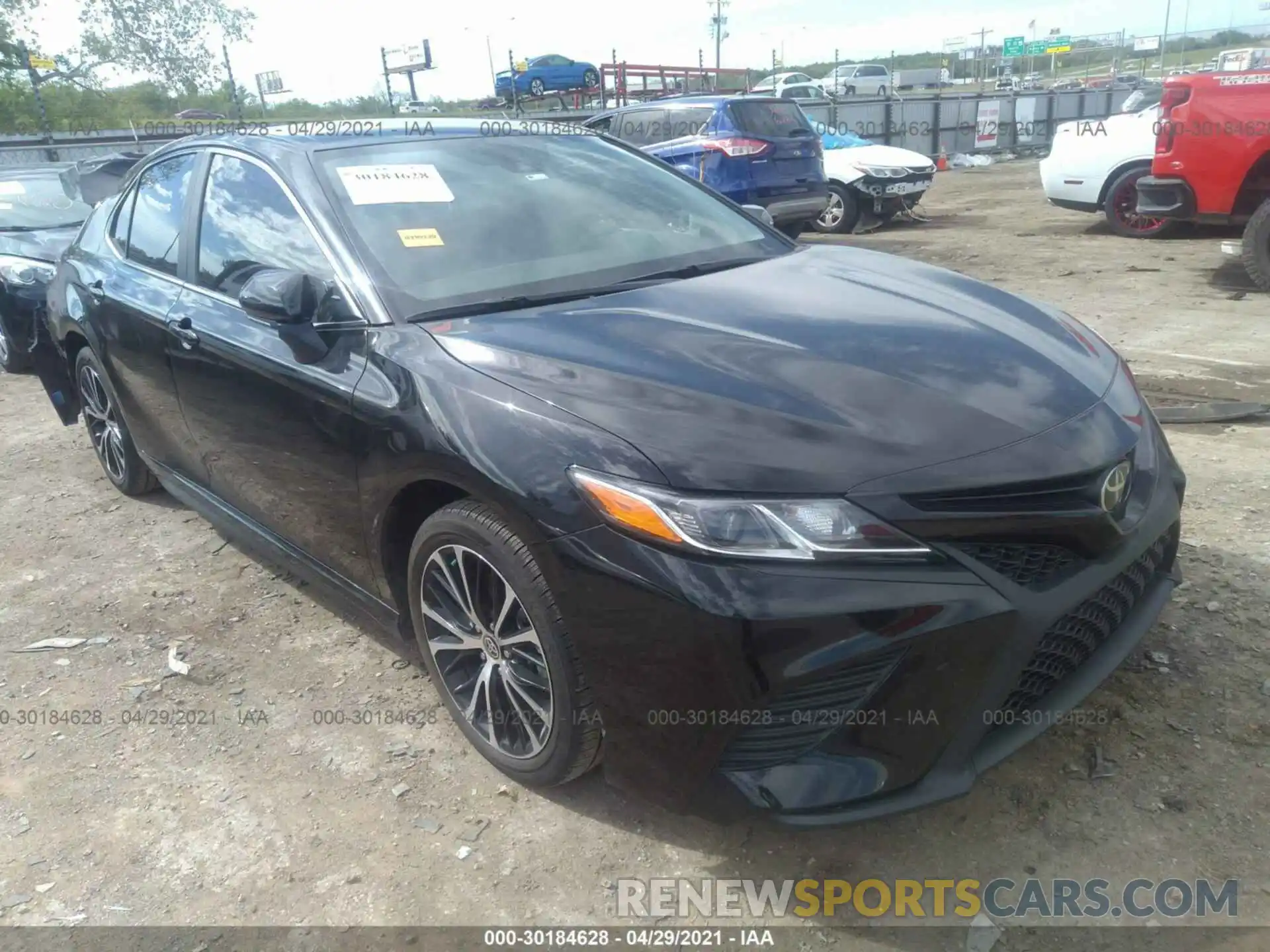 1 Photograph of a damaged car 4T1M11AKXLU387198 TOYOTA CAMRY 2020