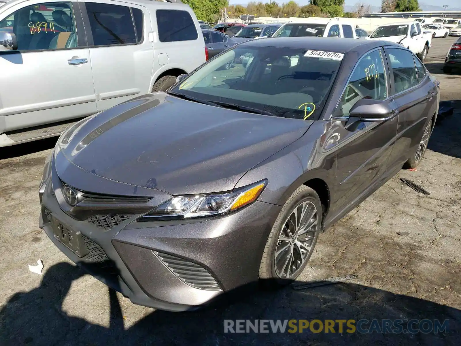 2 Photograph of a damaged car 4T1M11AKXLU398203 TOYOTA CAMRY 2020