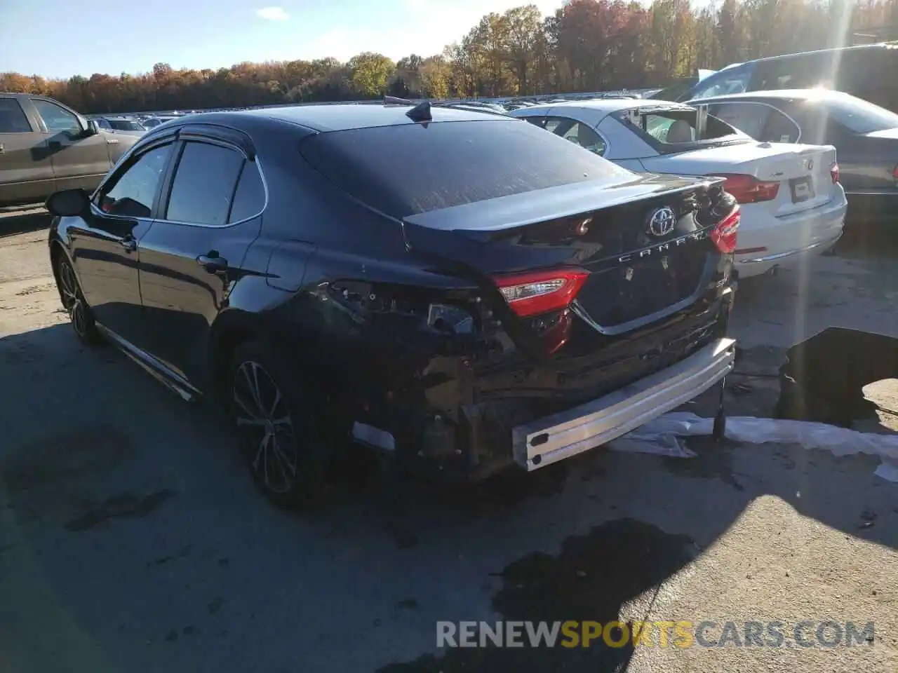 3 Photograph of a damaged car 4T1M11AKXLU859884 TOYOTA CAMRY 2020