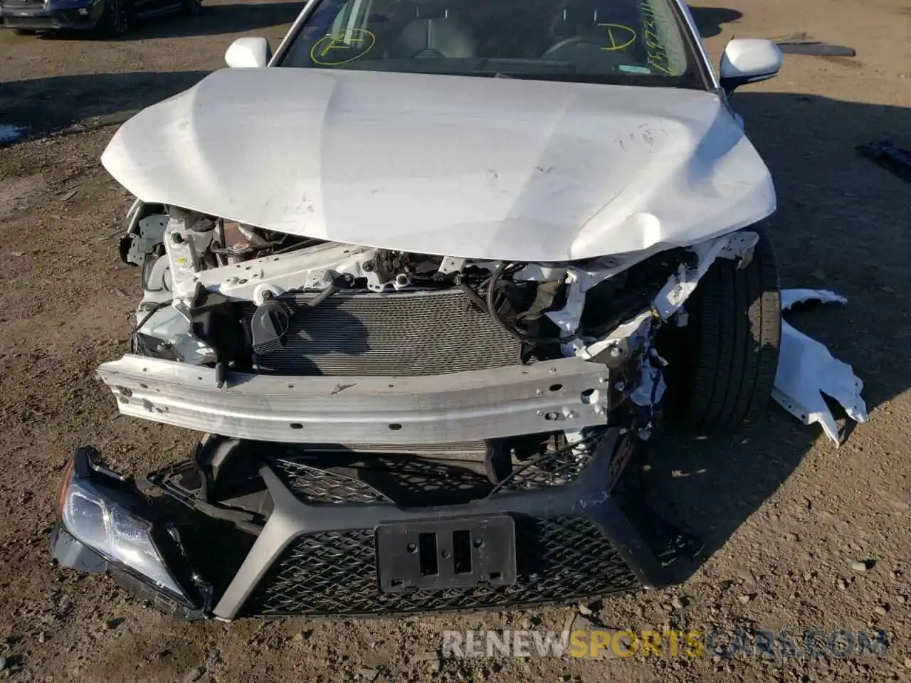 9 Photograph of a damaged car 4T1M11AKXLU874739 TOYOTA CAMRY 2020