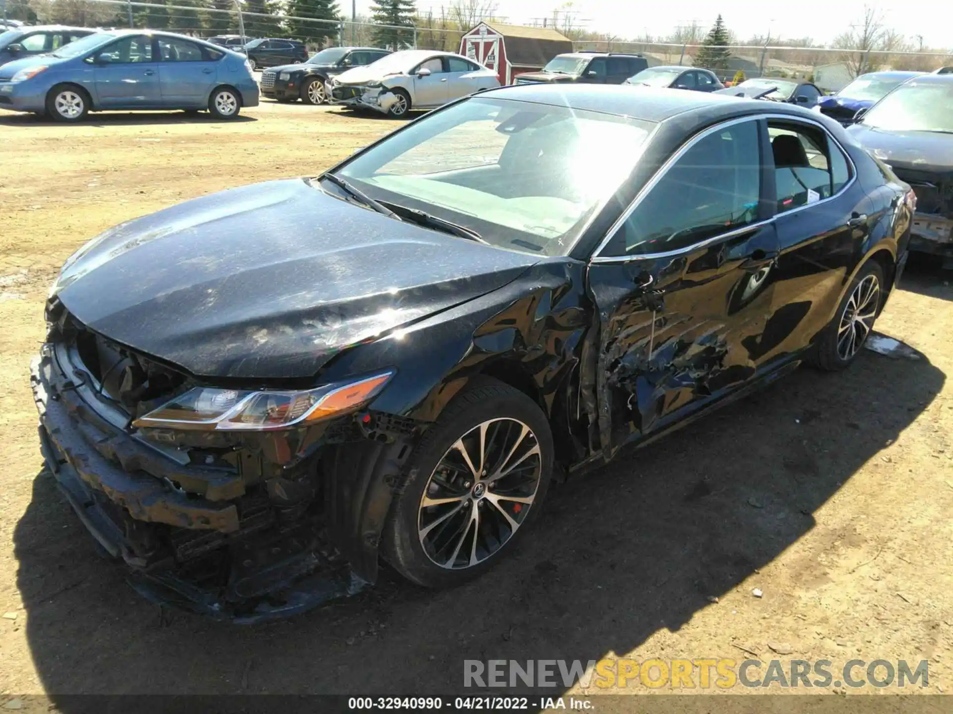 2 Photograph of a damaged car 4T1M11AKXLU875423 TOYOTA CAMRY 2020