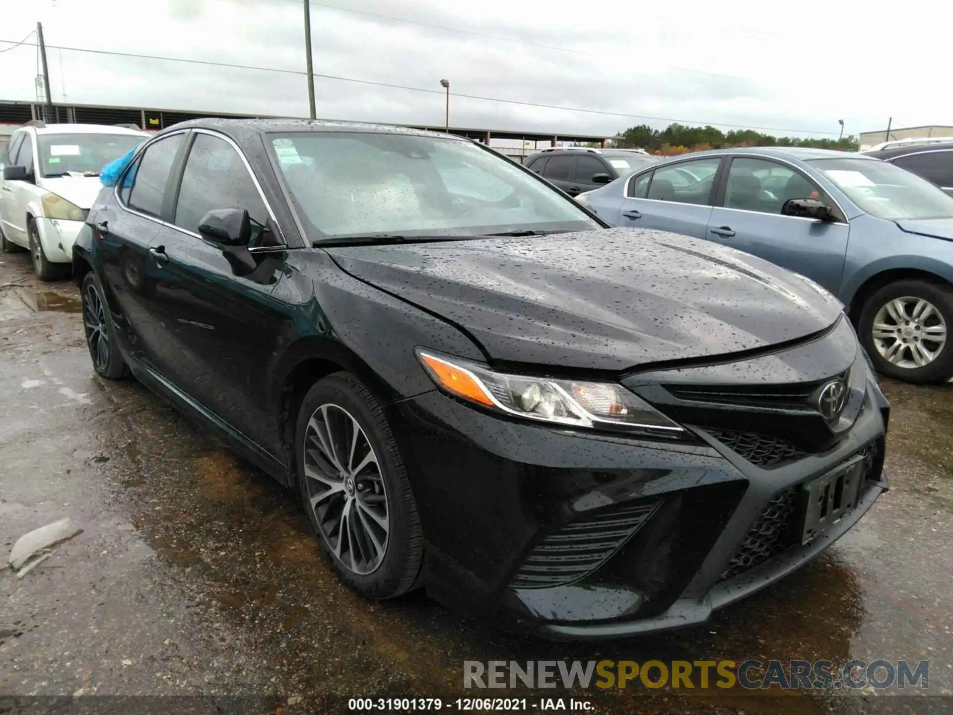 1 Photograph of a damaged car 4T1M11AKXLU882520 TOYOTA CAMRY 2020