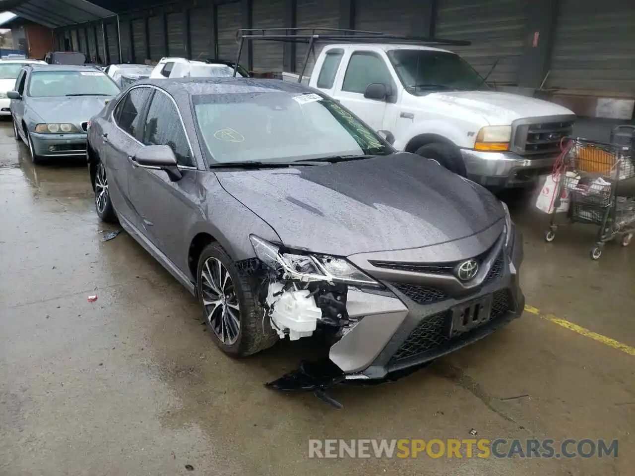 1 Photograph of a damaged car 4T1M11AKXLU931828 TOYOTA CAMRY 2020