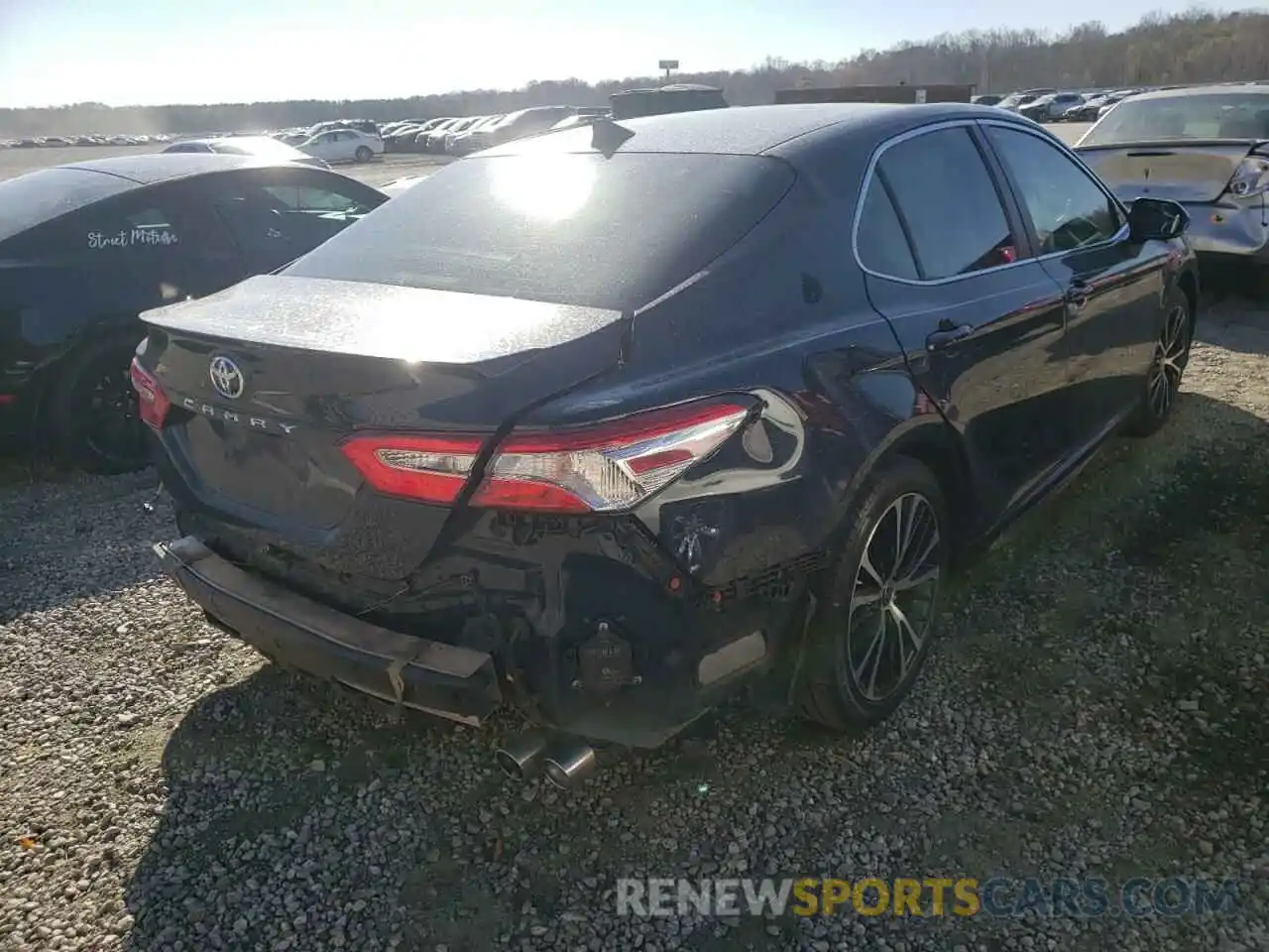 4 Photograph of a damaged car 4T1M11AKXLU970841 TOYOTA CAMRY 2020