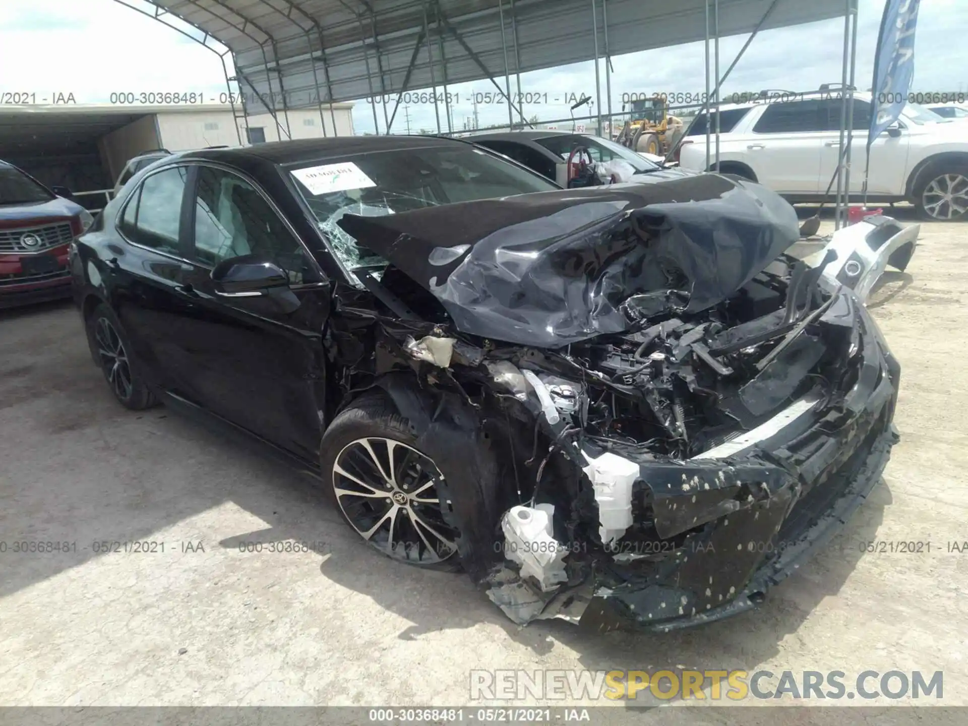 1 Photograph of a damaged car 4T1M11AKXLU972105 TOYOTA CAMRY 2020