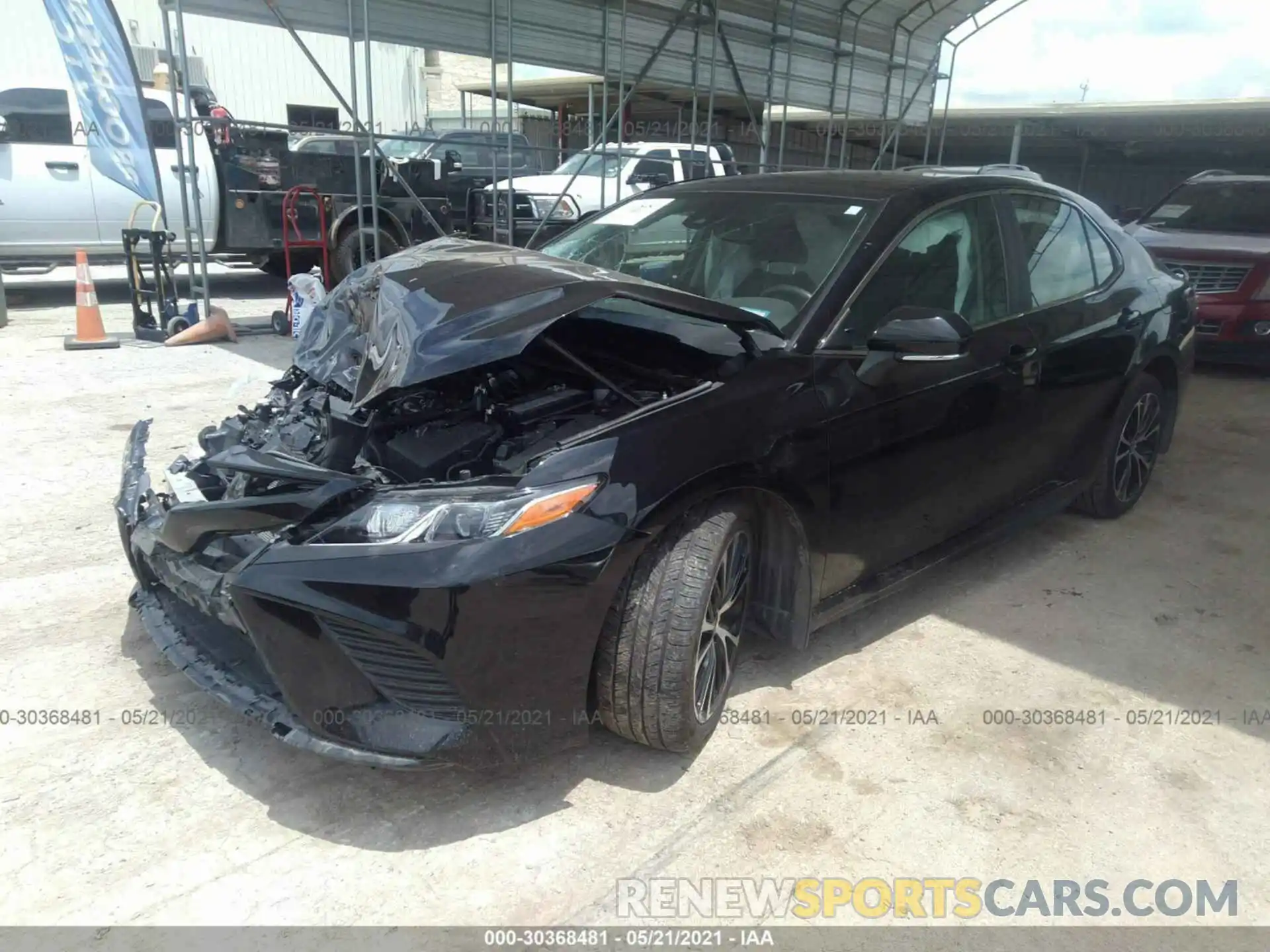 2 Photograph of a damaged car 4T1M11AKXLU972105 TOYOTA CAMRY 2020