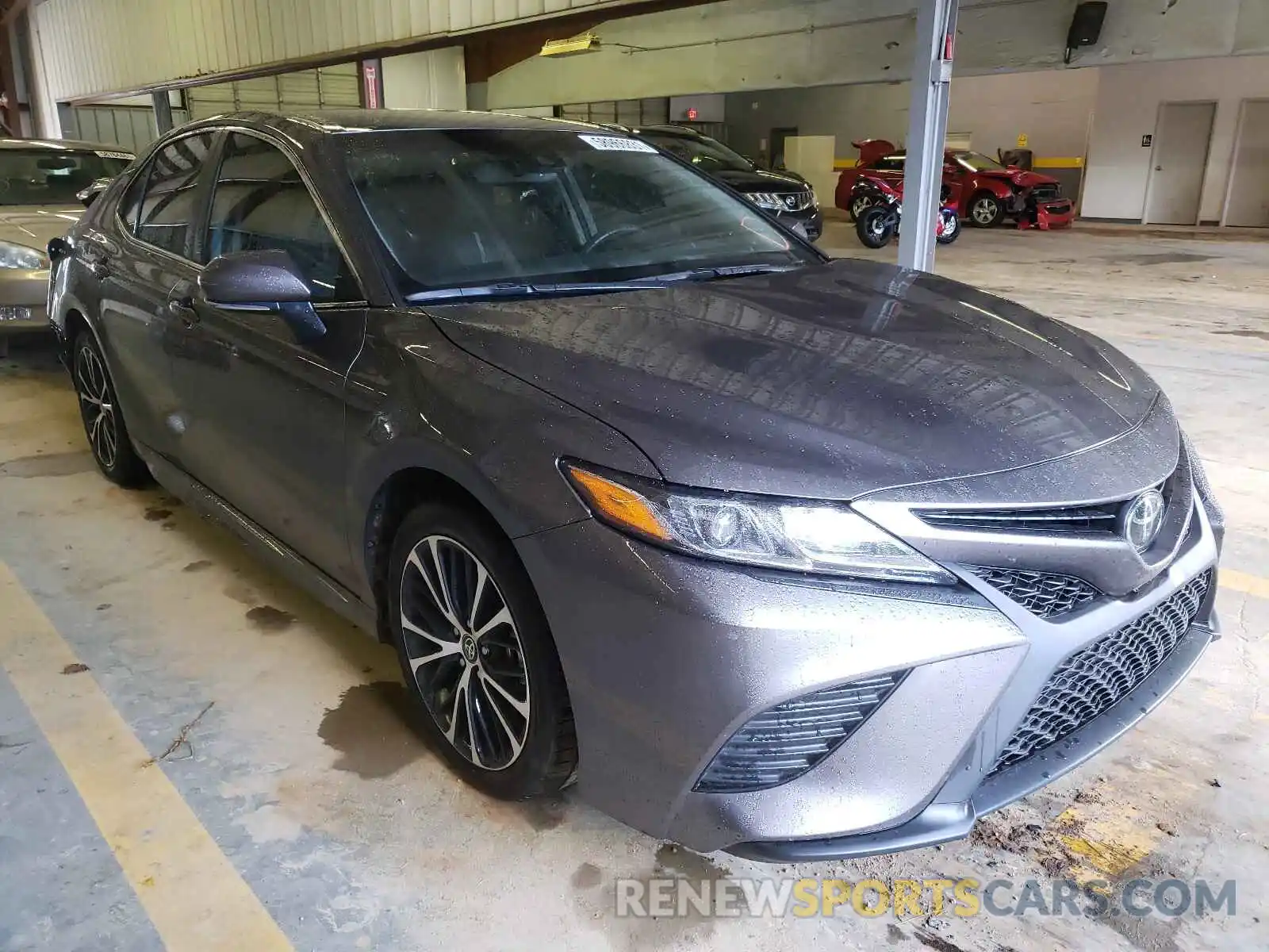 1 Photograph of a damaged car 4T1M11AKXLU990720 TOYOTA CAMRY 2020