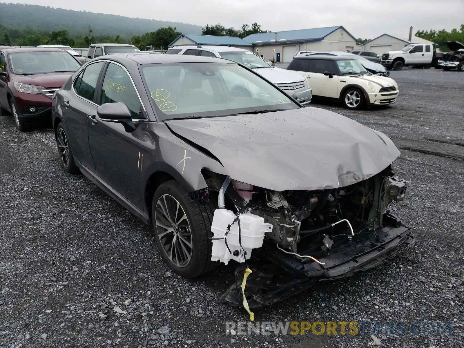 1 Photograph of a damaged car 4T1M11BK0LU018607 TOYOTA CAMRY 2020