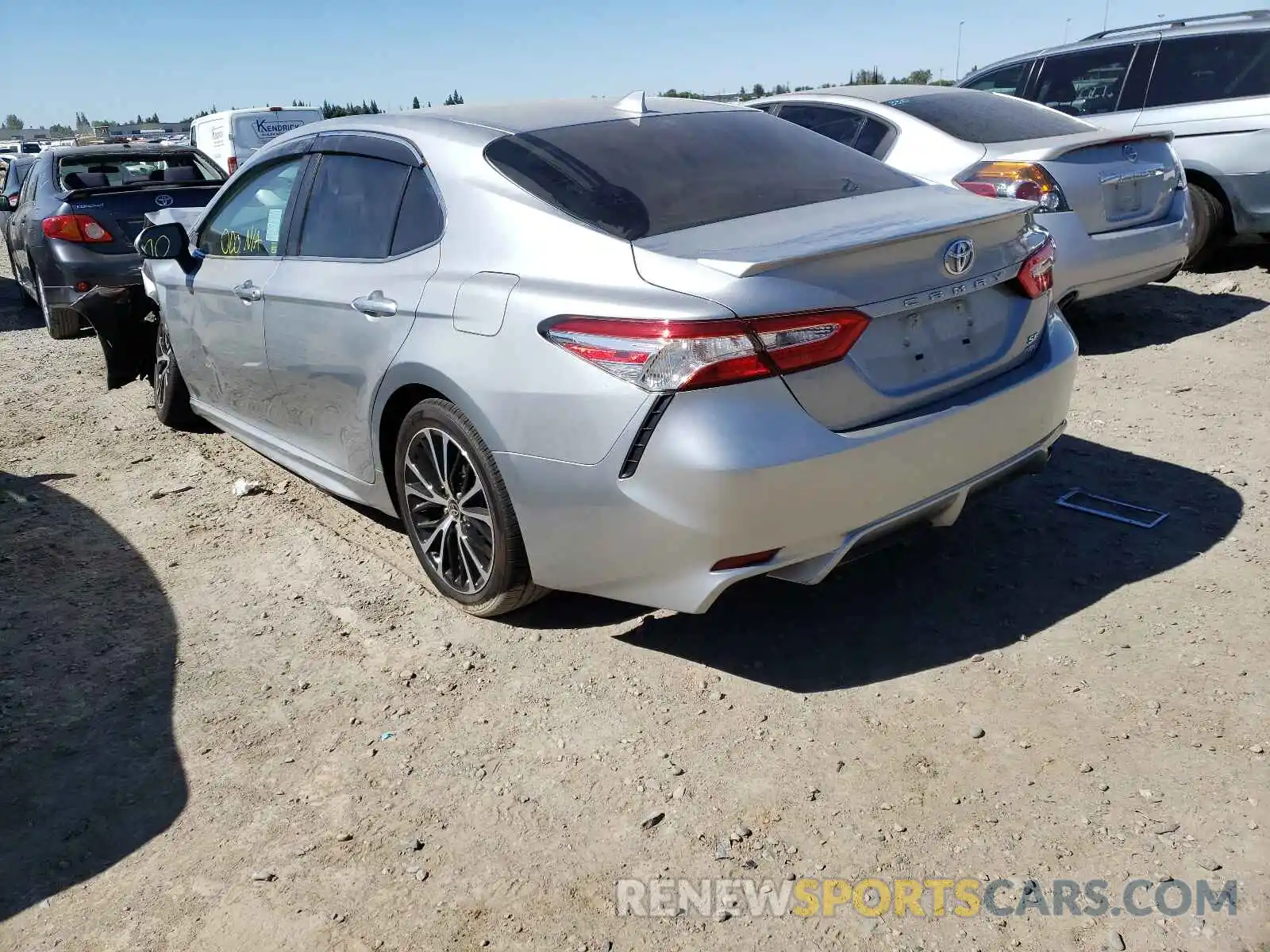 3 Photograph of a damaged car 4T1M11BK1LU017403 TOYOTA CAMRY 2020