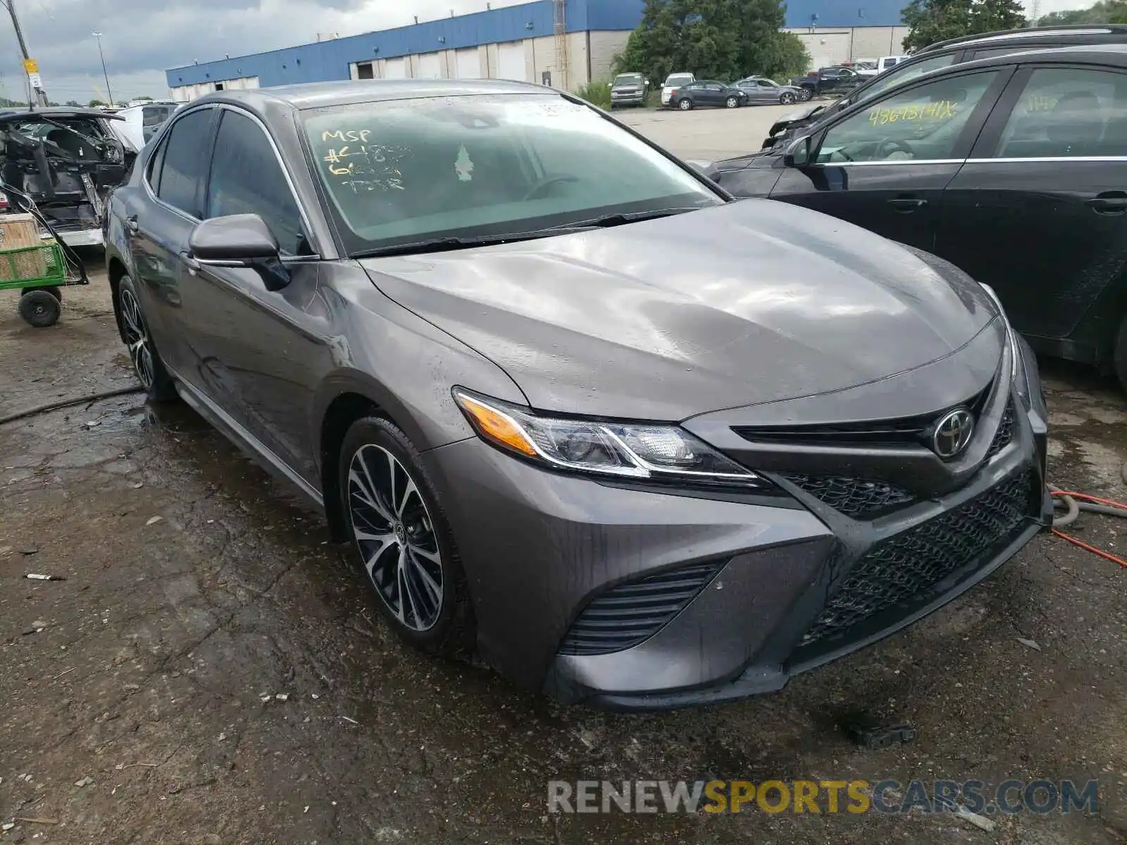 1 Photograph of a damaged car 4T1M11BK2LU014834 TOYOTA CAMRY 2020