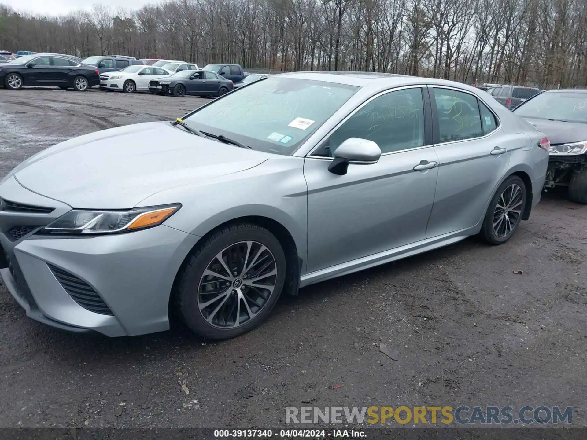 14 Photograph of a damaged car 4T1M11BK3LU005950 TOYOTA CAMRY 2020