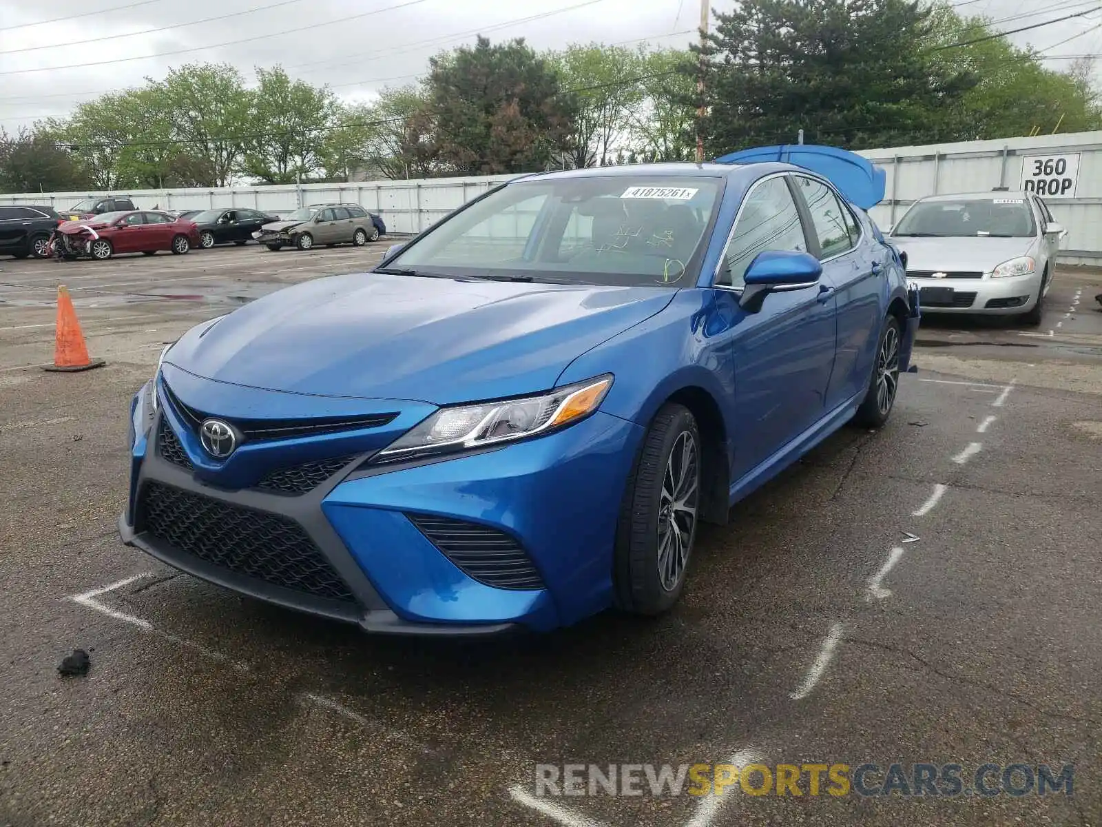 2 Photograph of a damaged car 4T1M11BK3LU011005 TOYOTA CAMRY 2020