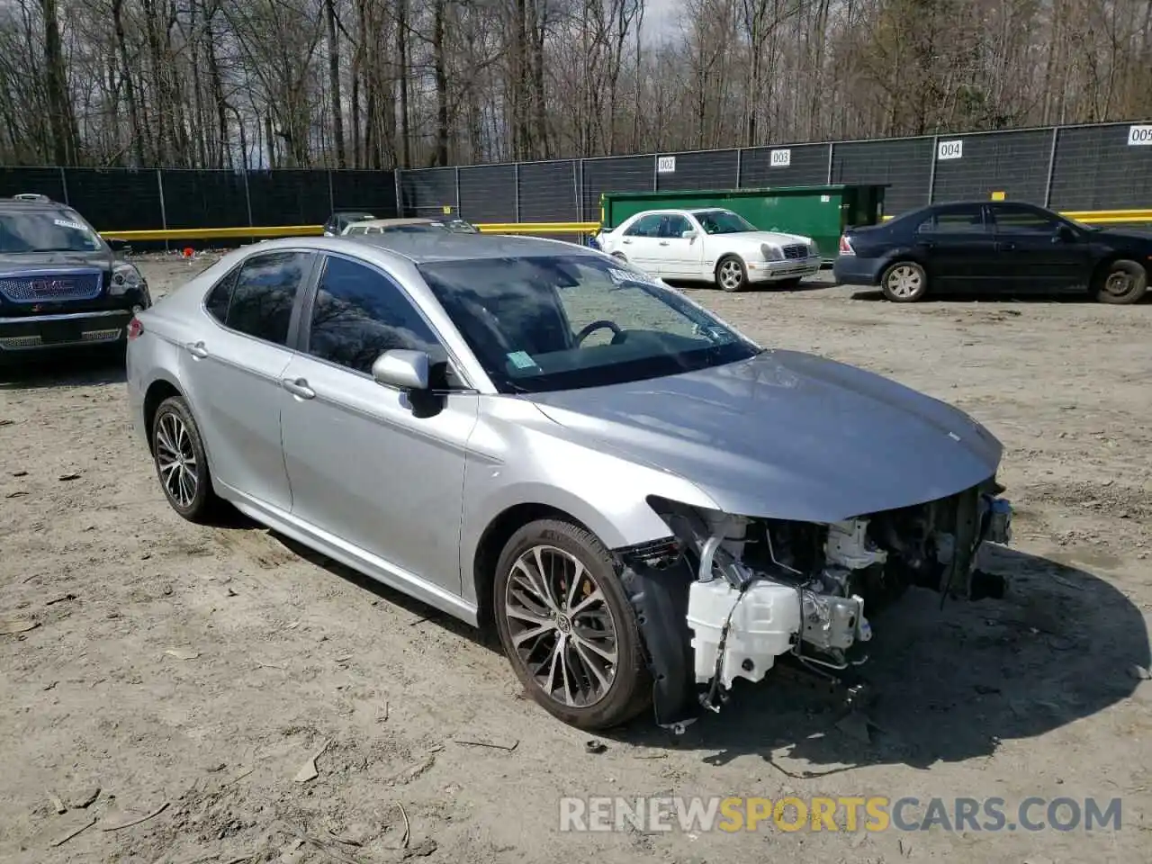 1 Photograph of a damaged car 4T1M11BK3LU016169 TOYOTA CAMRY 2020