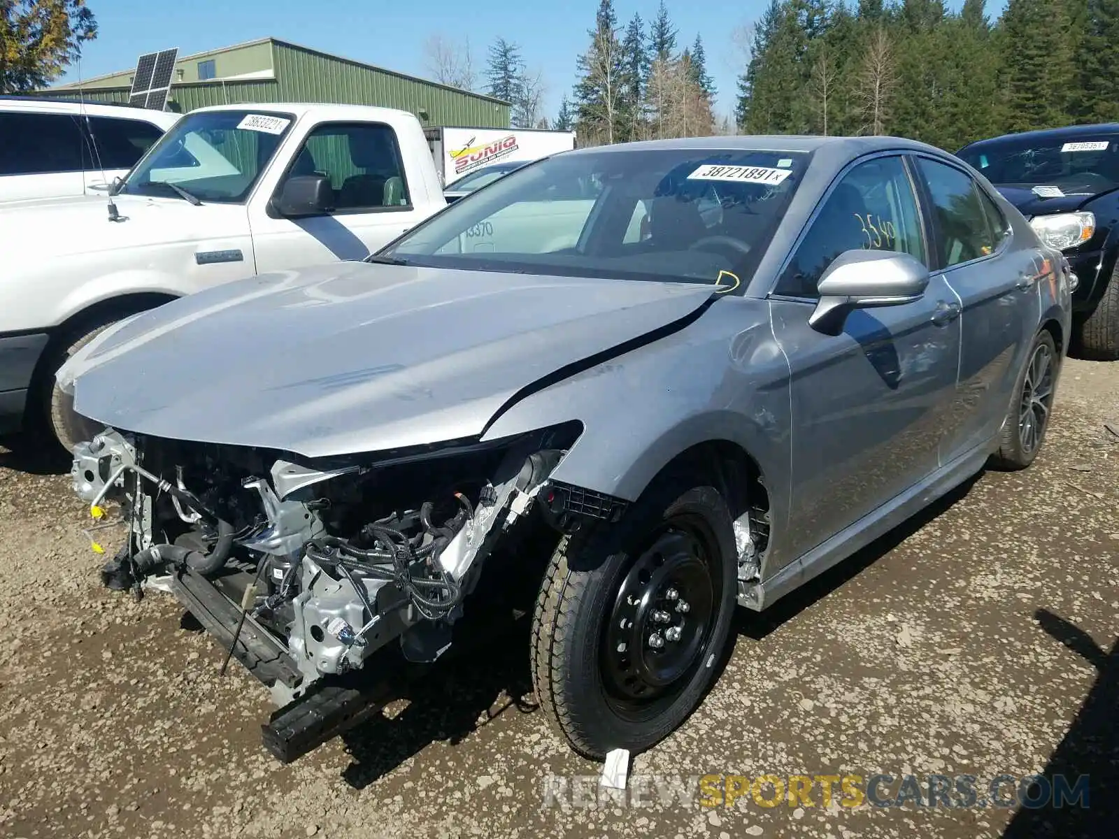 2 Photograph of a damaged car 4T1M11BK3LU018780 TOYOTA CAMRY 2020