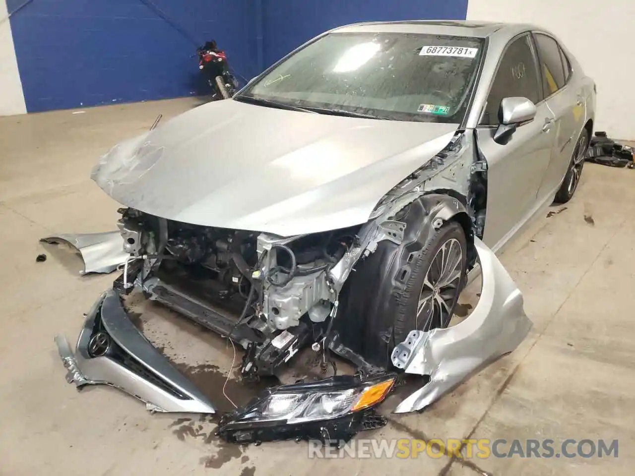 2 Photograph of a damaged car 4T1M11BK4LU016102 TOYOTA CAMRY 2020